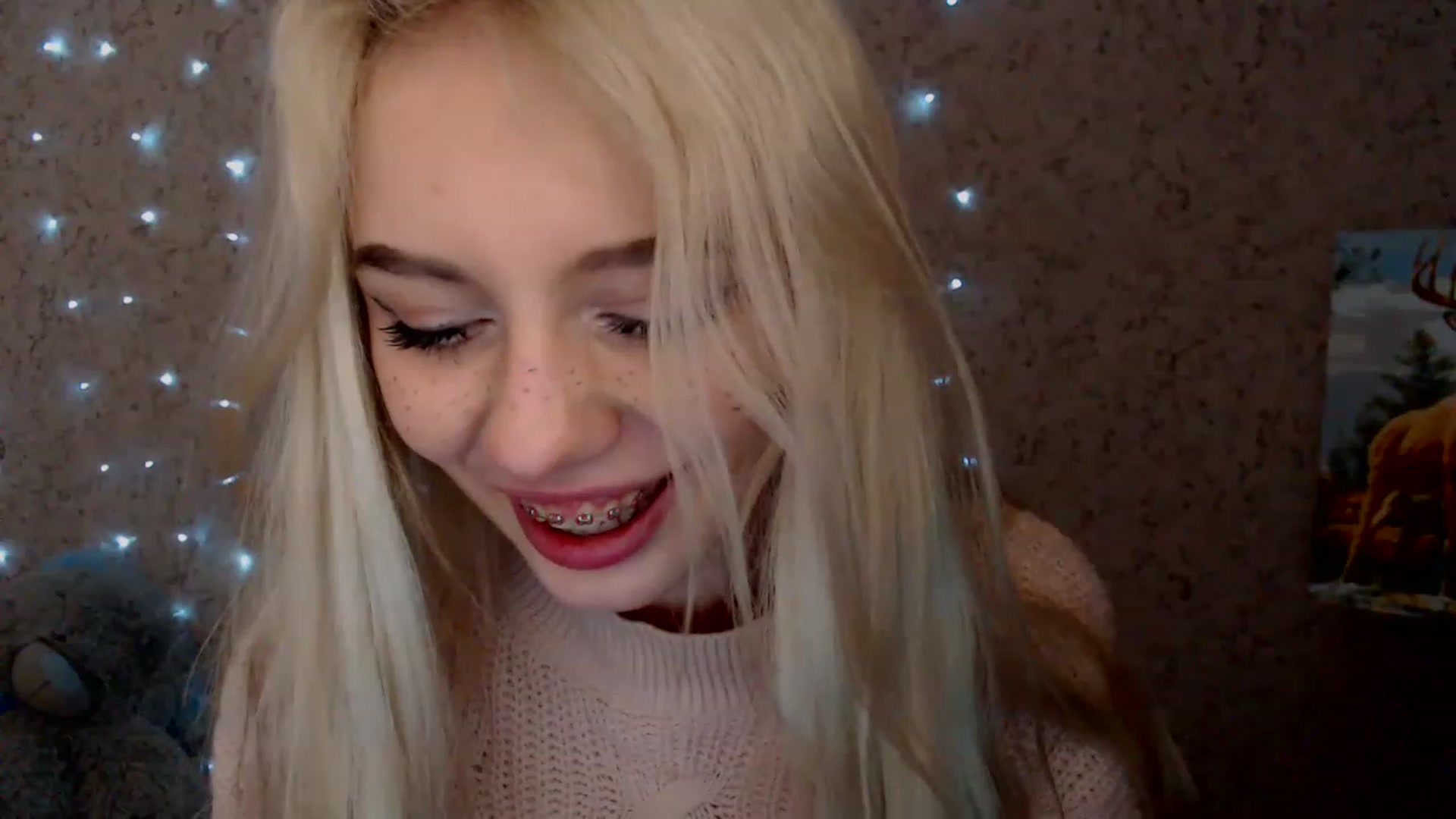Gallery image thumbnail from Ririma_xo's myfreecams stream on, 01/06/2023, 10:27 image 9 of 20