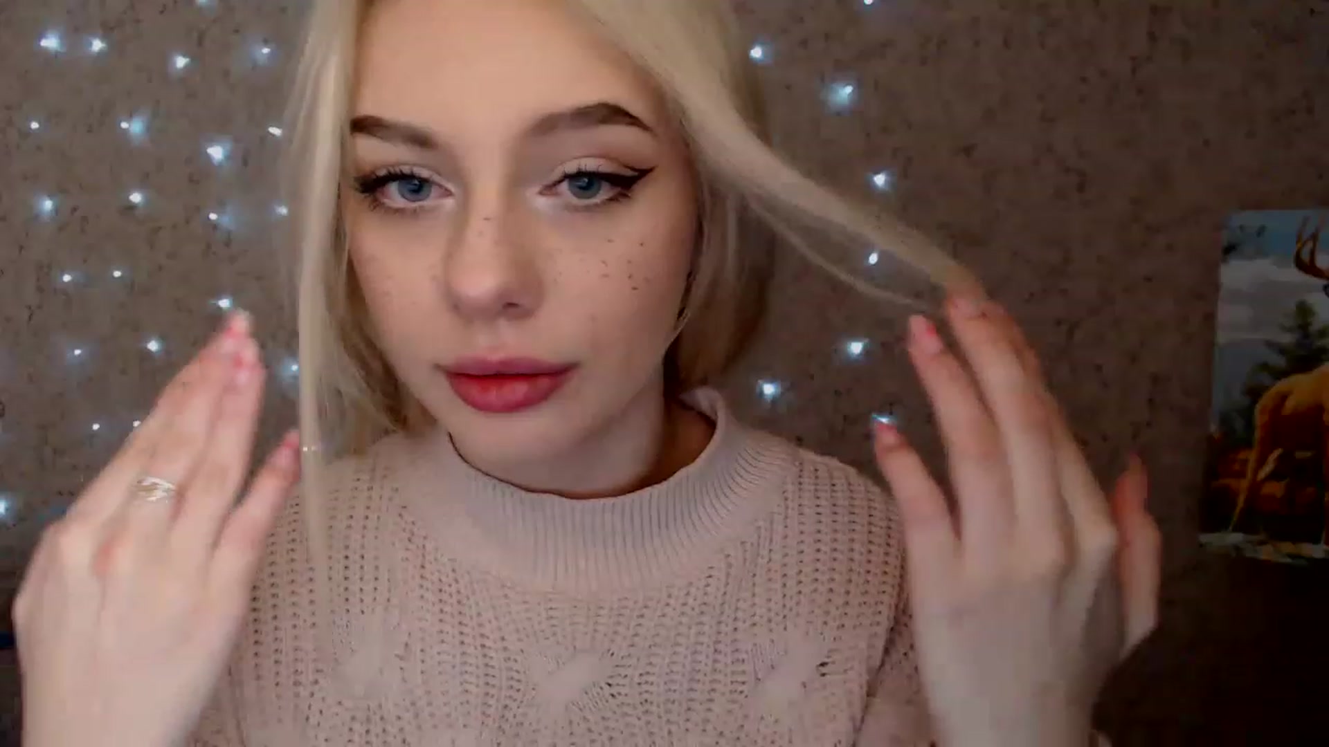 Gallery image thumbnail from Ririma_xo's myfreecams stream on, 01/06/2023, 10:27 image 2 of 20