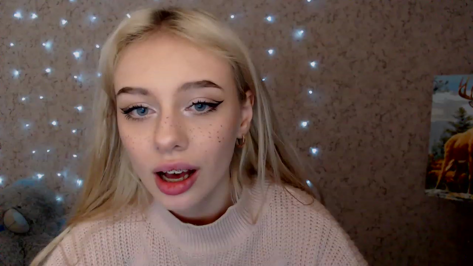 Gallery image thumbnail from Ririma_xo's myfreecams stream on, 01/06/2023, 10:27 image 8 of 20