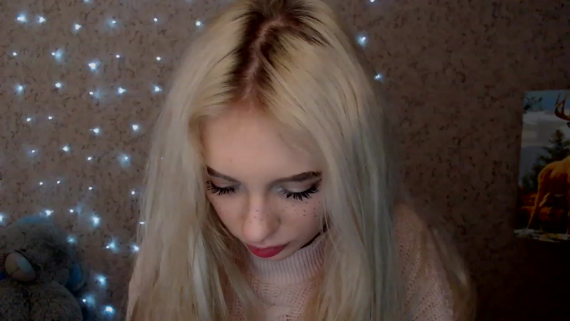Gallery image thumbnail from Ririma_xo's myfreecams stream on, 01/06/2023, 10:27 image 5 of 20