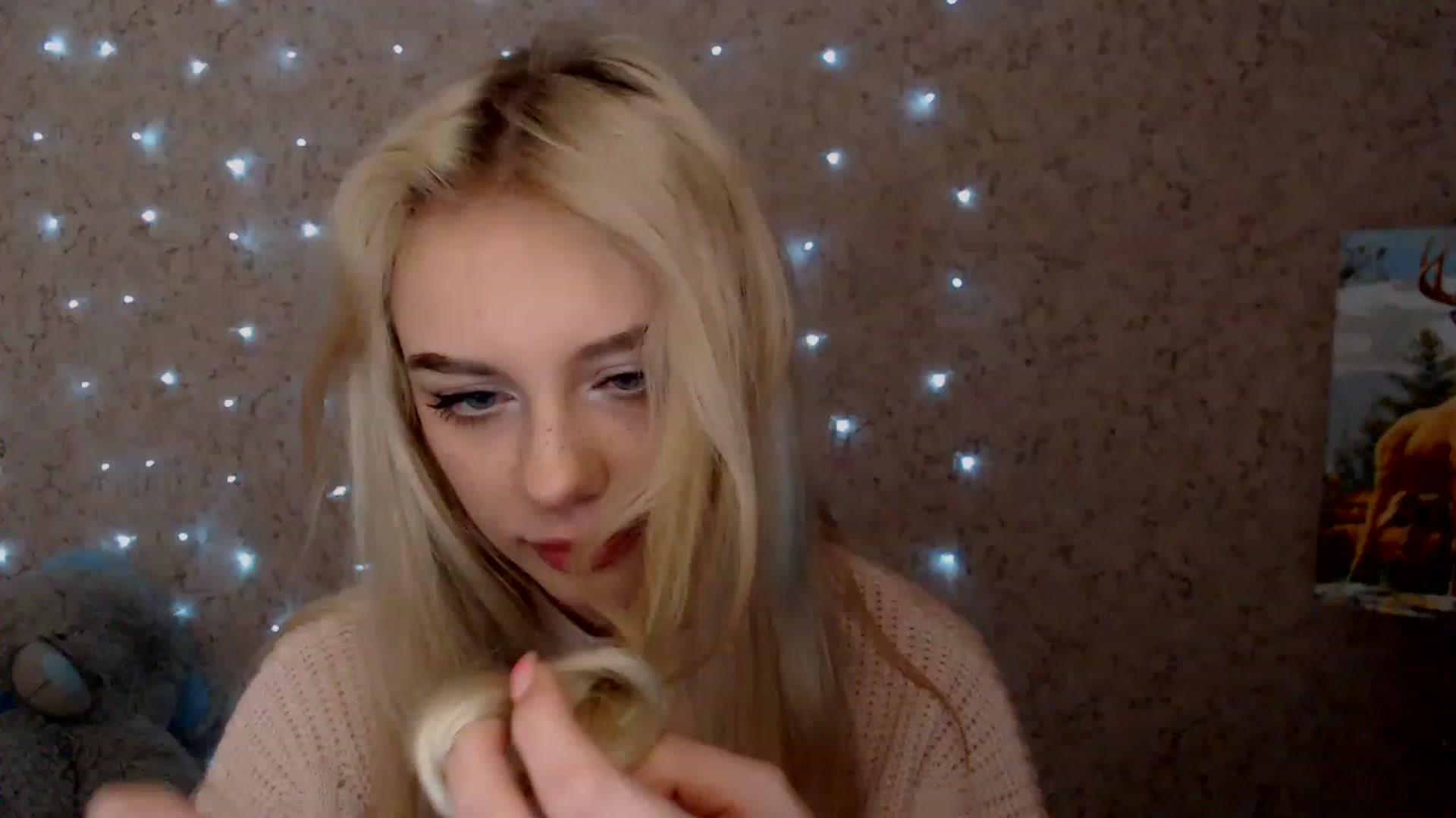 Gallery image thumbnail from Ririma_xo's myfreecams stream on, 01/06/2023, 10:27 image 1 of 20