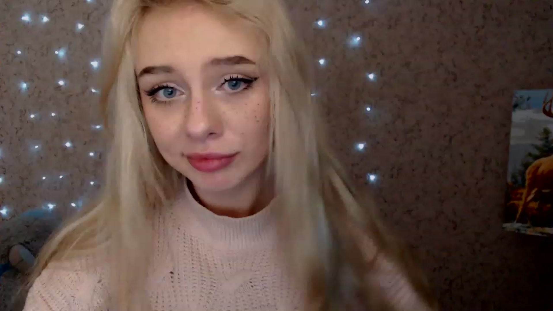 Gallery image thumbnail from Ririma_xo's myfreecams stream on, 01/06/2023, 11:46 image 6 of 20