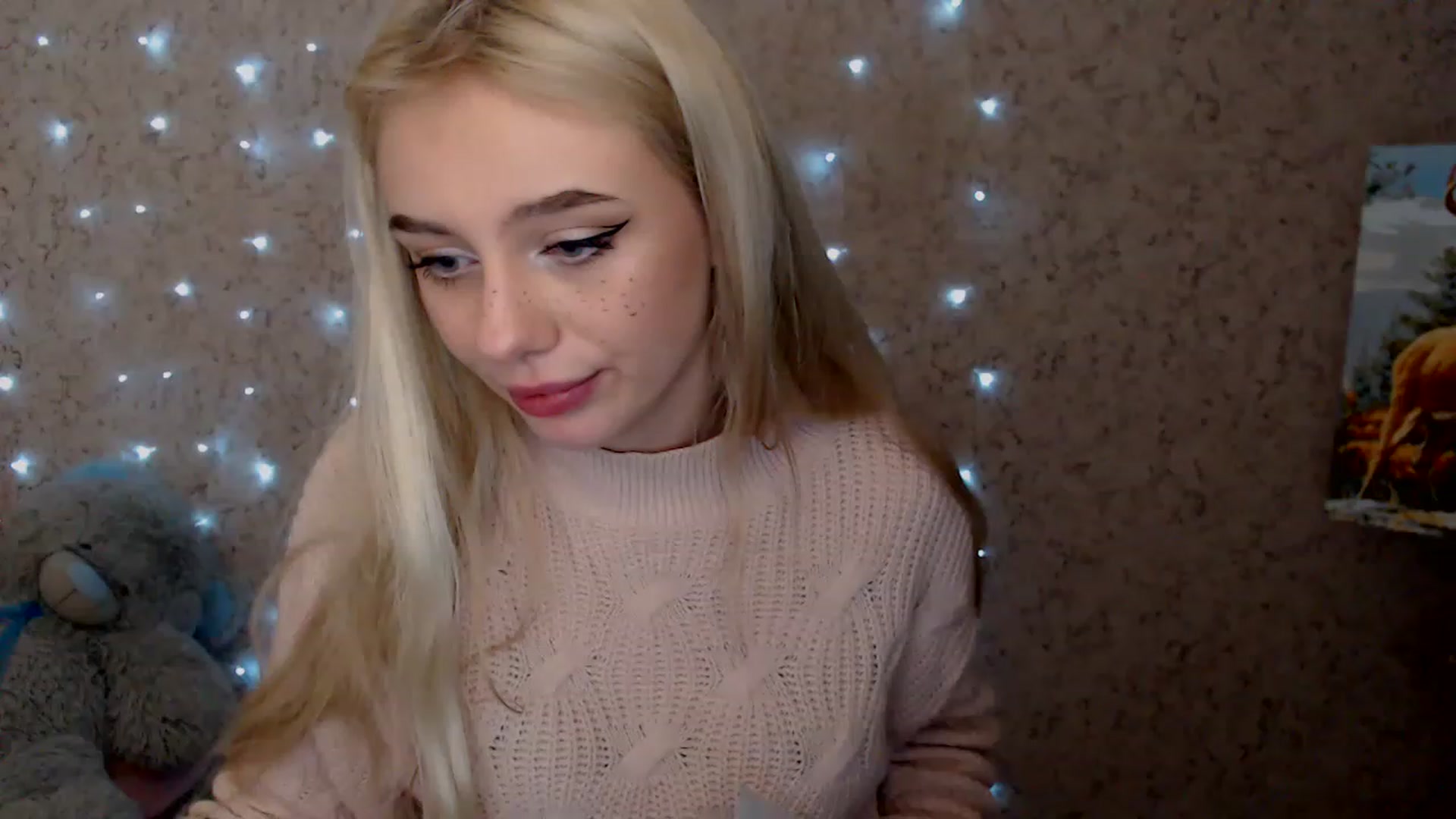 Gallery image thumbnail from Ririma_xo's myfreecams stream on, 01/06/2023, 11:46 image 15 of 20