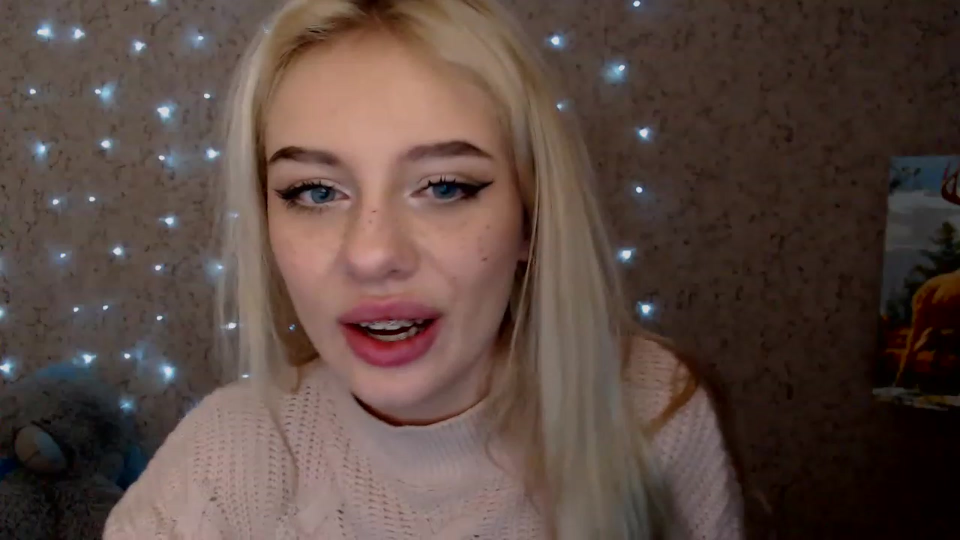 Gallery image thumbnail from Ririma_xo's myfreecams stream on, 01/06/2023, 11:46 image 2 of 20