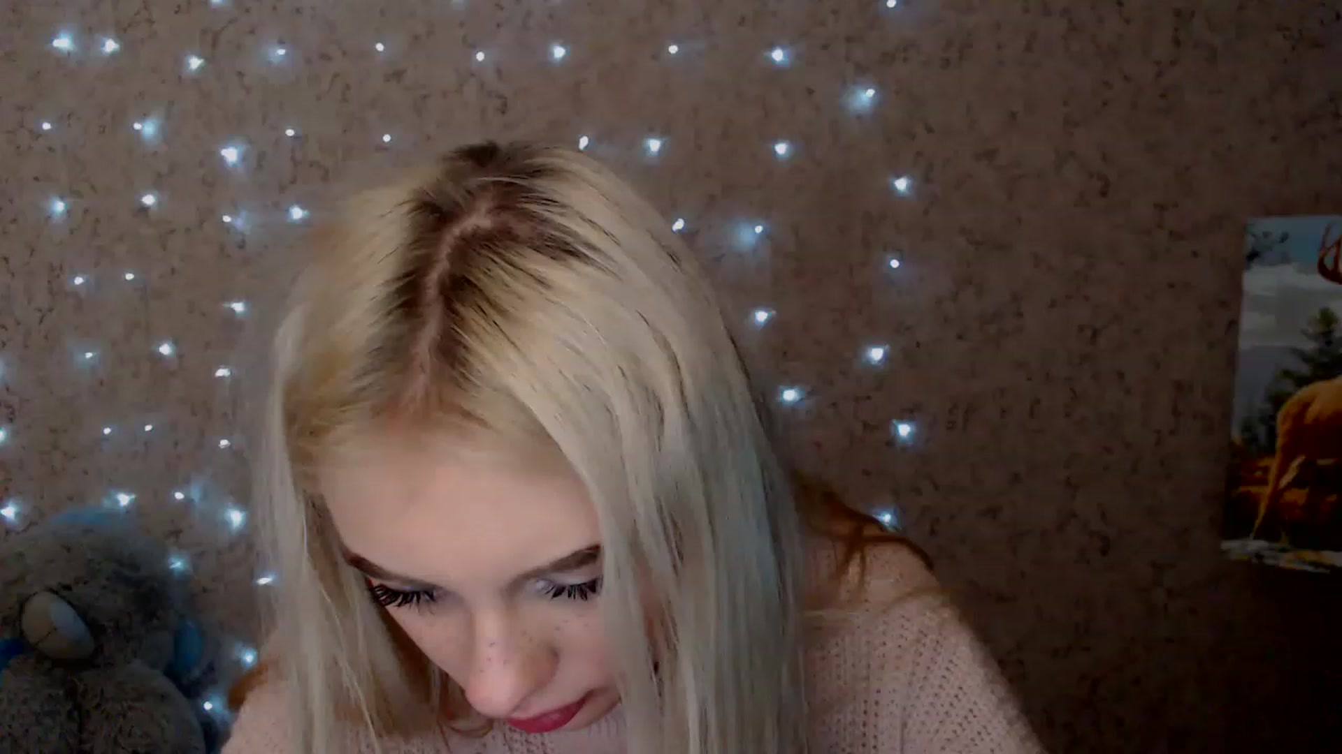 Gallery image thumbnail from Ririma_xo's myfreecams stream on, 01/06/2023, 11:46 image 8 of 20