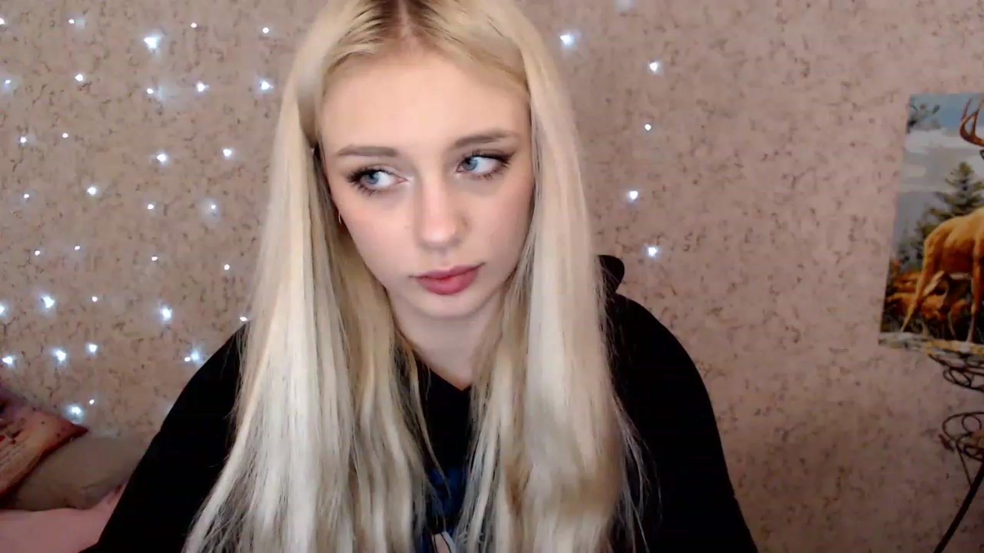 Gallery image thumbnail from Ririma_xo's myfreecams stream on, 01/07/2023, 11:34 image 3 of 20