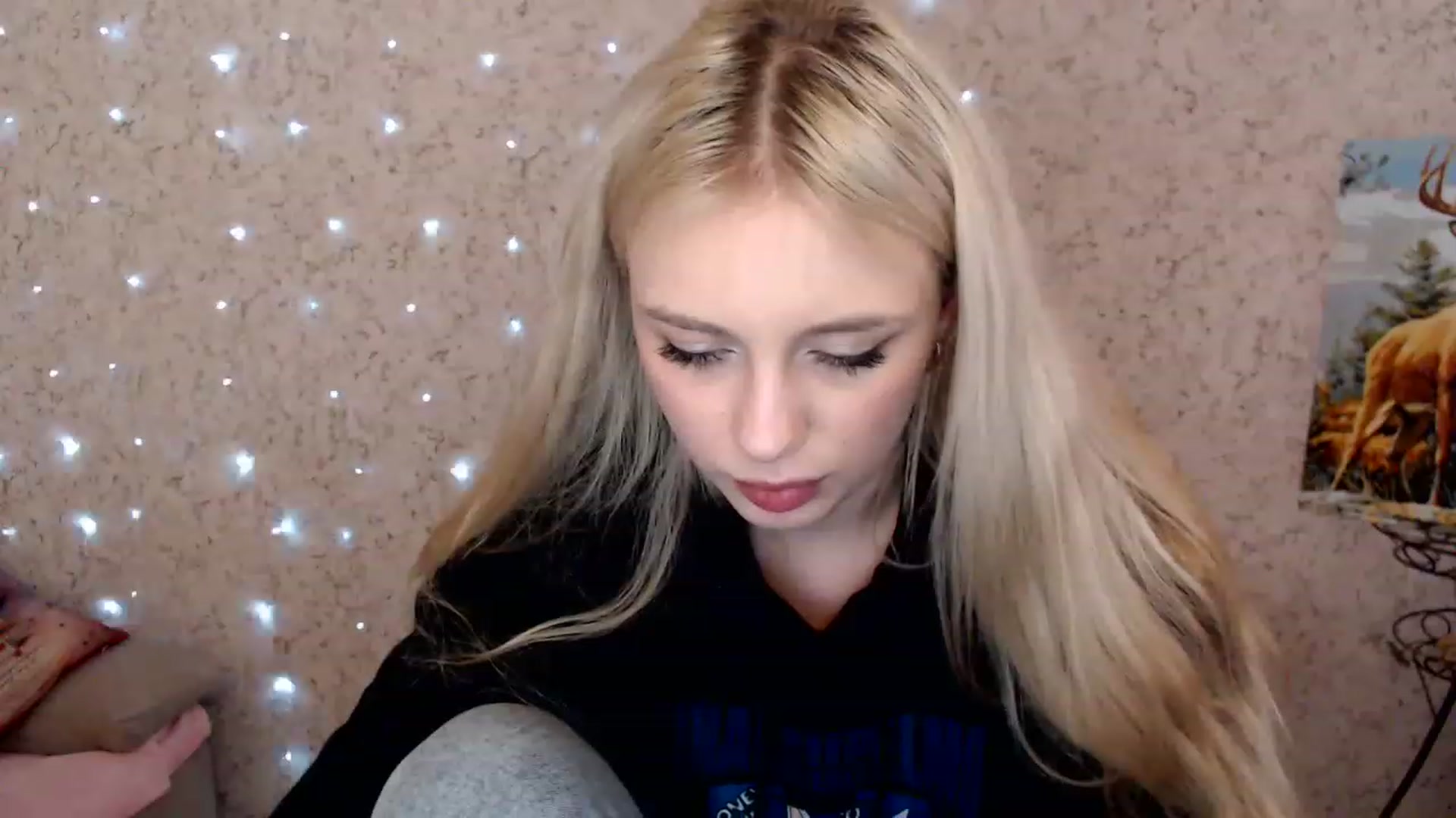 Gallery image thumbnail from Ririma_xo's myfreecams stream on, 01/07/2023, 11:34 image 9 of 20