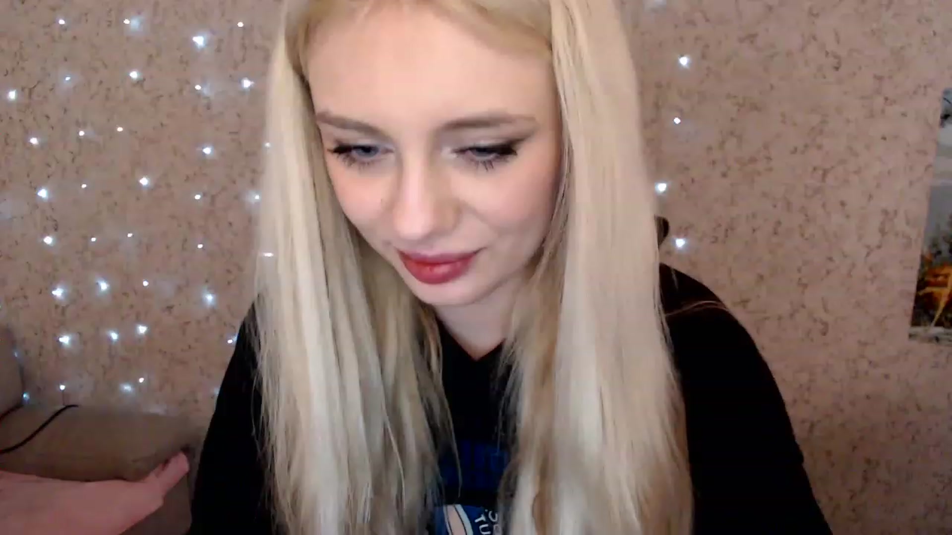 Gallery image thumbnail from Ririma_xo's myfreecams stream on, 01/07/2023, 11:34 image 1 of 20