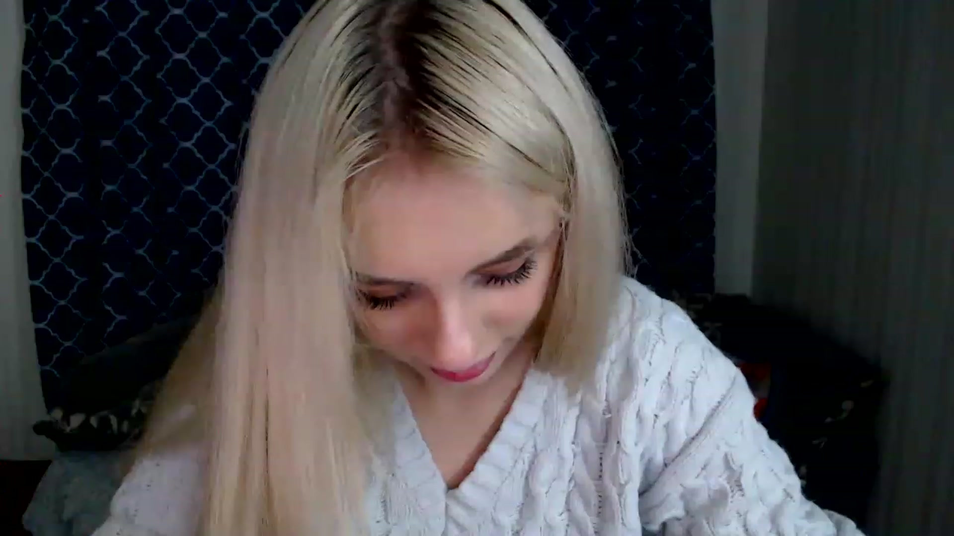 Gallery image thumbnail from Ririma_xo's myfreecams stream on, 01/13/2023, 12:12 image 13 of 20