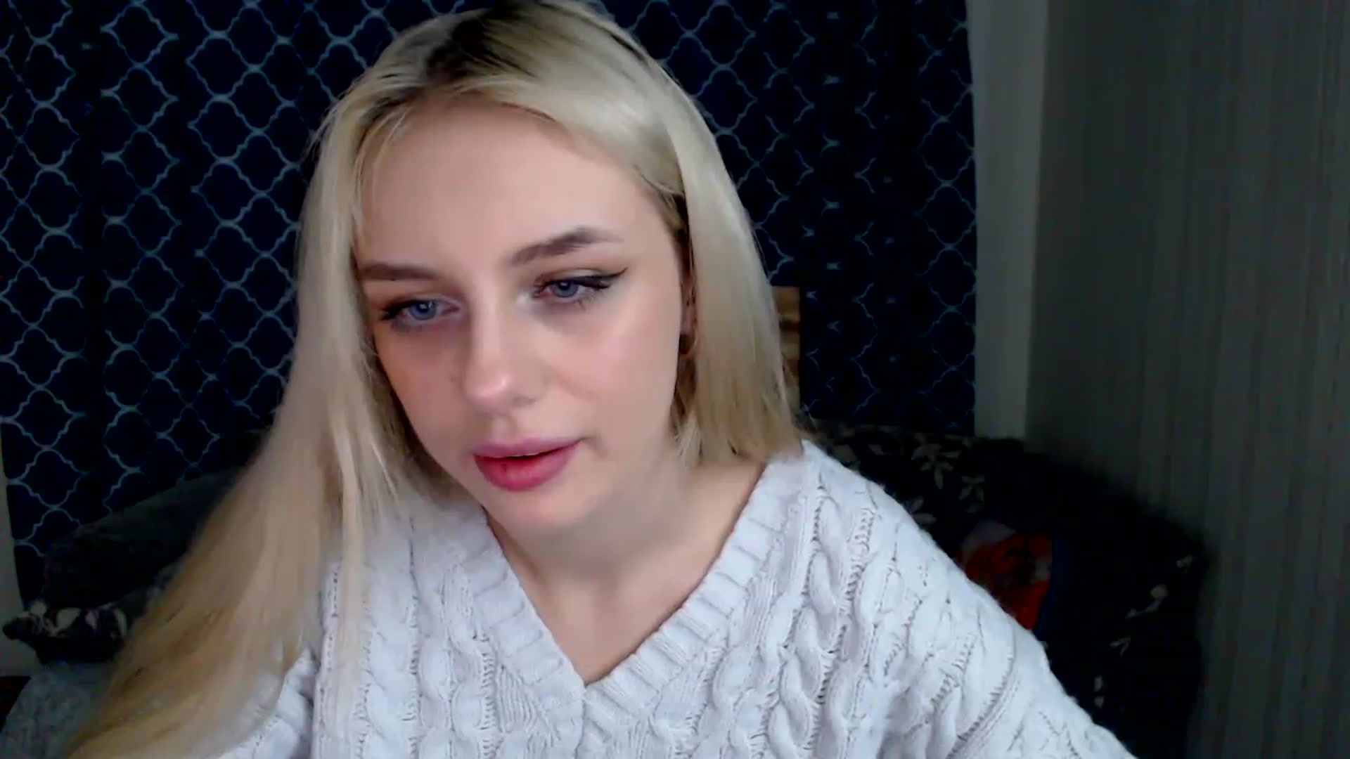 Gallery image thumbnail from Ririma_xo's myfreecams stream on, 01/13/2023, 12:12 image 5 of 20