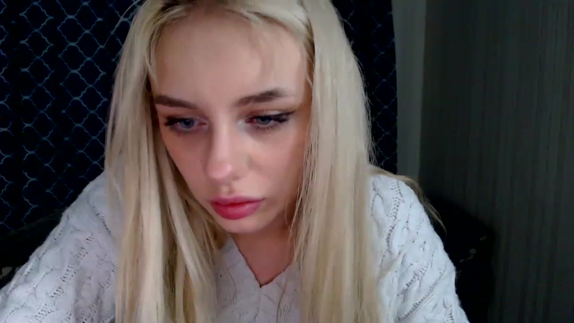 Gallery image thumbnail from Ririma_xo's myfreecams stream on, 01/13/2023, 12:12 image 18 of 20