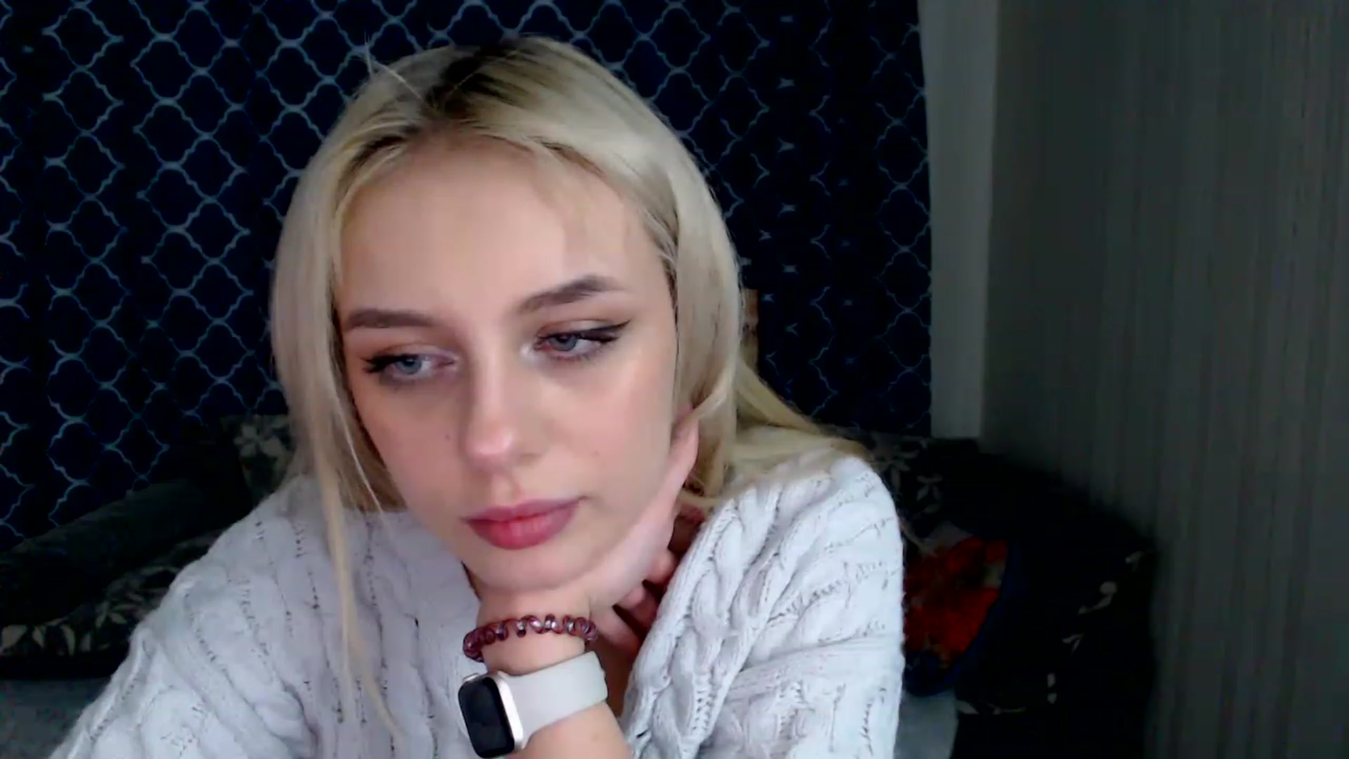 Gallery image thumbnail from Ririma_xo's myfreecams stream on, 01/13/2023, 12:12 image 20 of 20