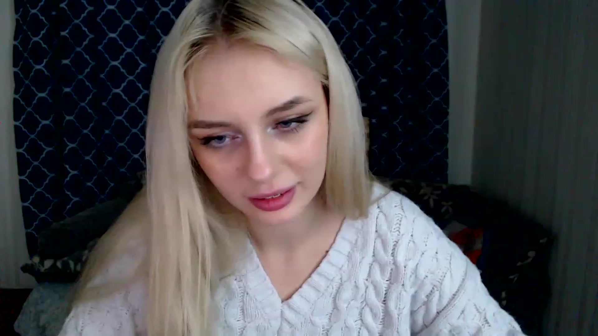 Gallery image thumbnail from Ririma_xo's myfreecams stream on, 01/13/2023, 12:12 image 10 of 20
