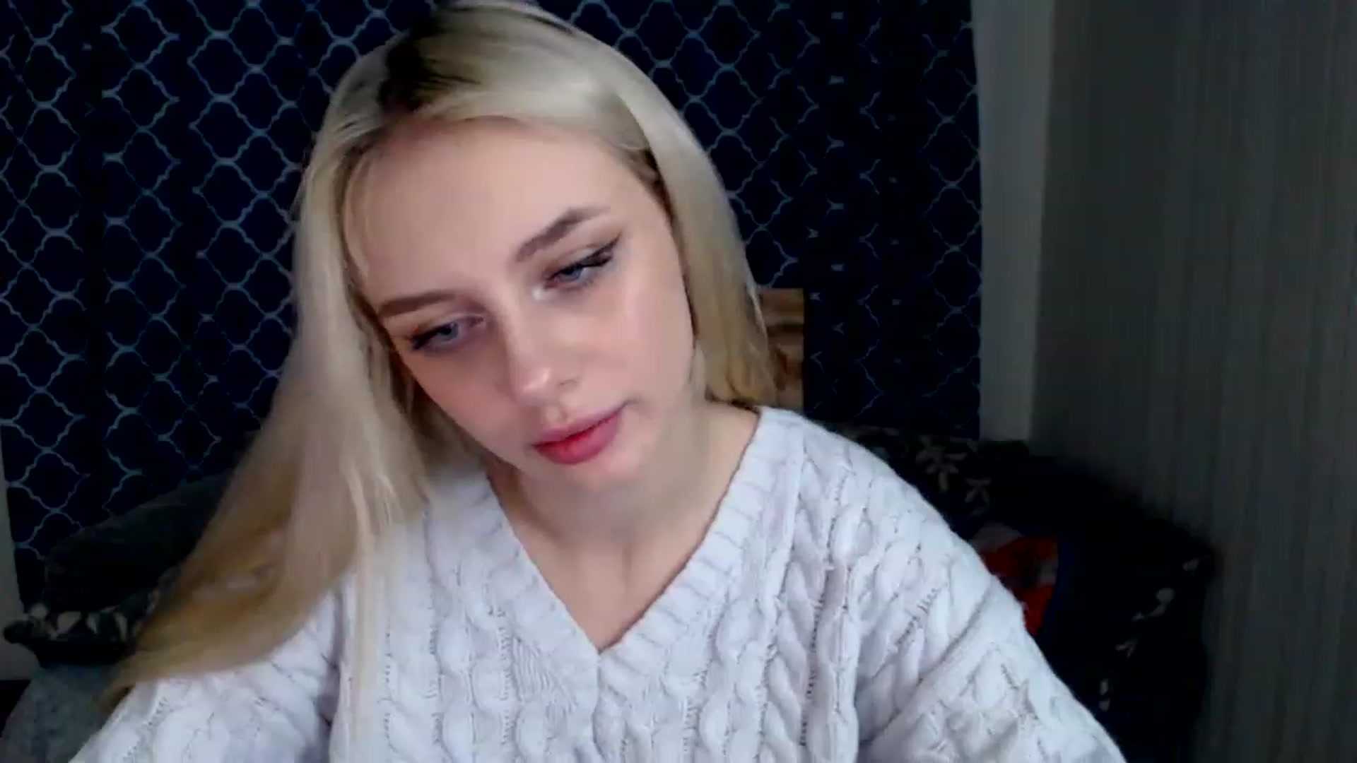 Gallery image thumbnail from Ririma_xo's myfreecams stream on, 01/13/2023, 12:12 image 4 of 20