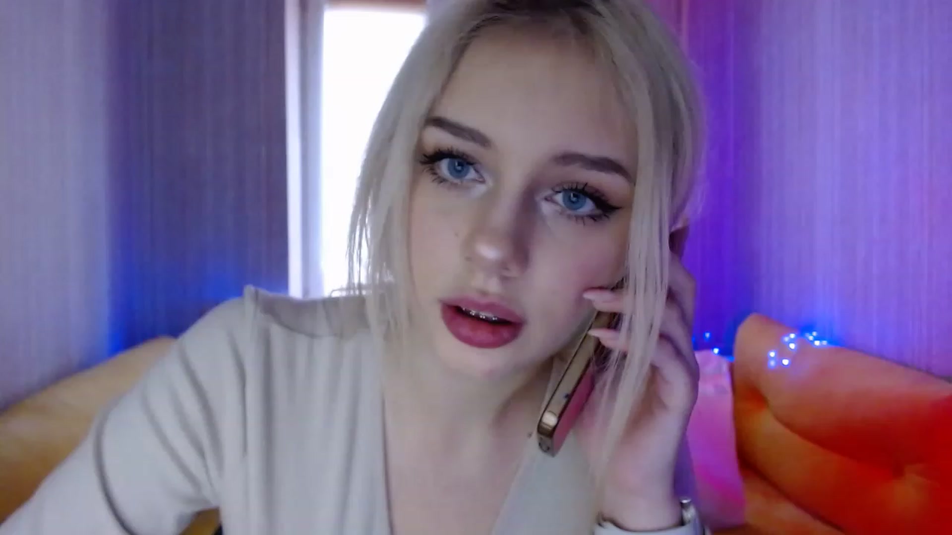 Gallery image thumbnail from Ririma_xo's myfreecams stream on, 01/17/2023, 09:54 image 1 of 20