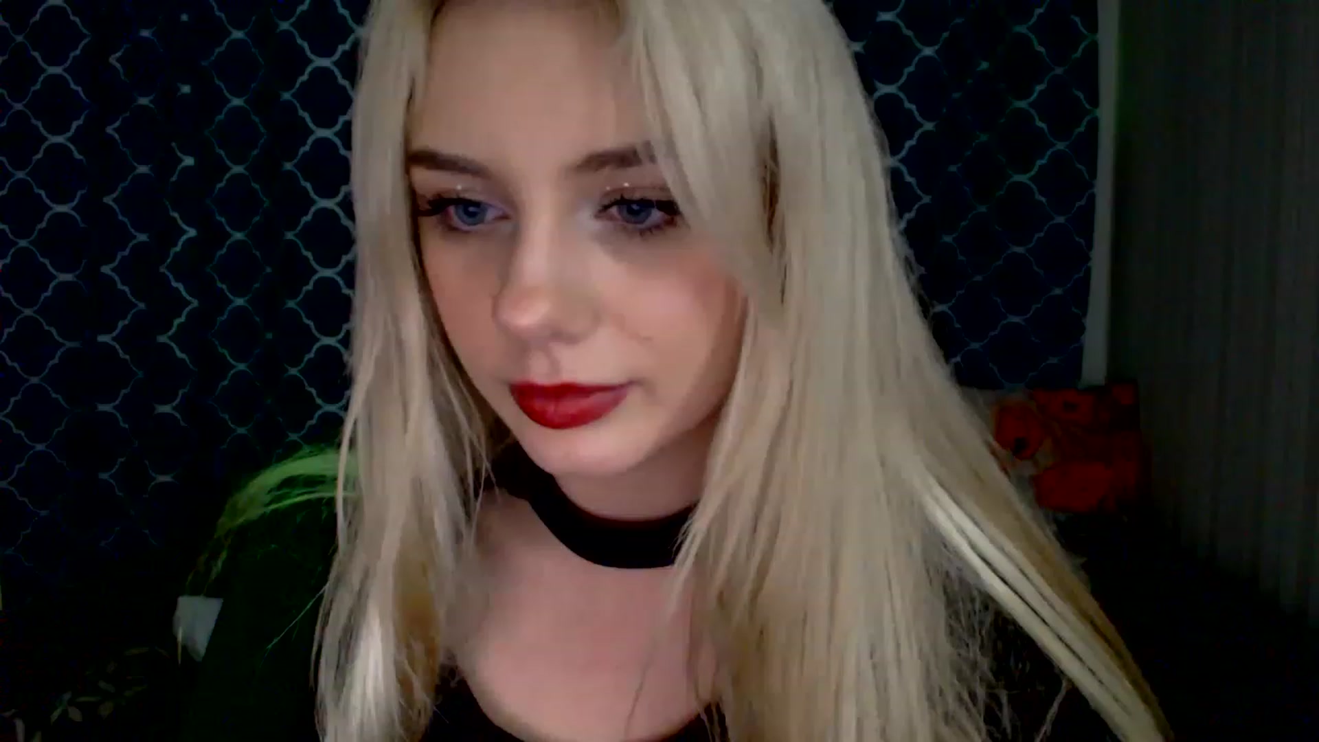 Gallery image thumbnail from Ririma_xo's myfreecams stream on, 01/18/2023, 12:46 image 3 of 20
