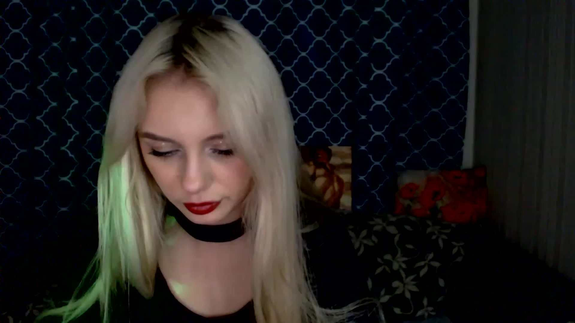 Gallery image thumbnail from Ririma_xo's myfreecams stream on, 01/18/2023, 12:46 image 18 of 20