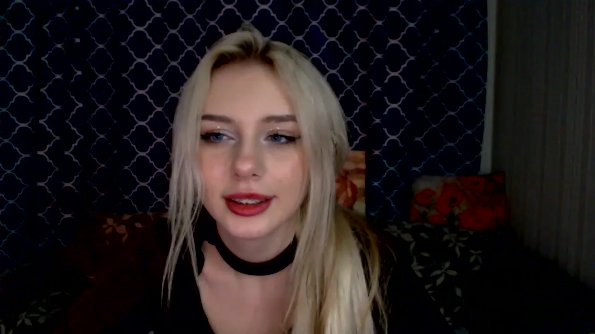 Gallery image thumbnail from Ririma_xo's myfreecams stream on, 01/18/2023, 12:46 image 12 of 20