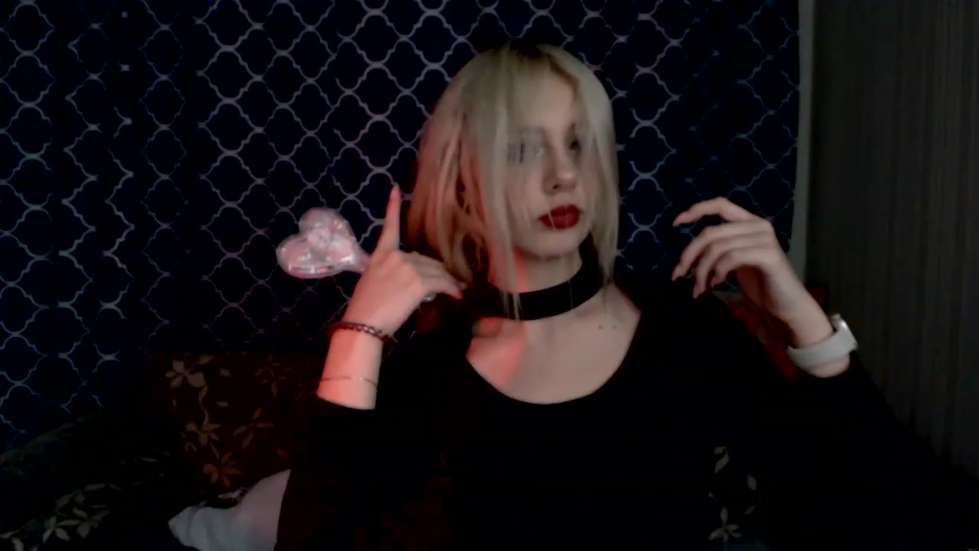 Gallery image thumbnail from Ririma_xo's myfreecams stream on, 01/18/2023, 12:46 image 17 of 20