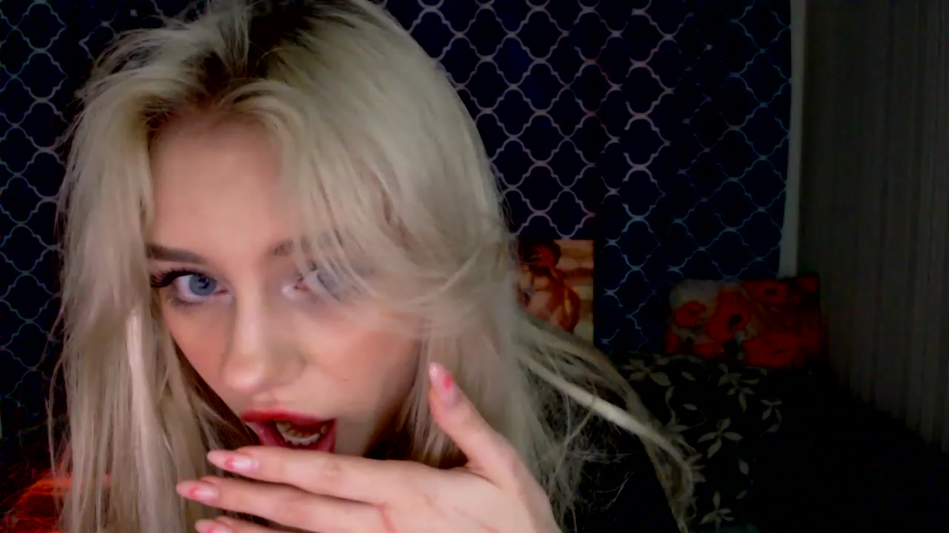Gallery image thumbnail from Ririma_xo's myfreecams stream on, 01/18/2023, 12:46 image 8 of 20