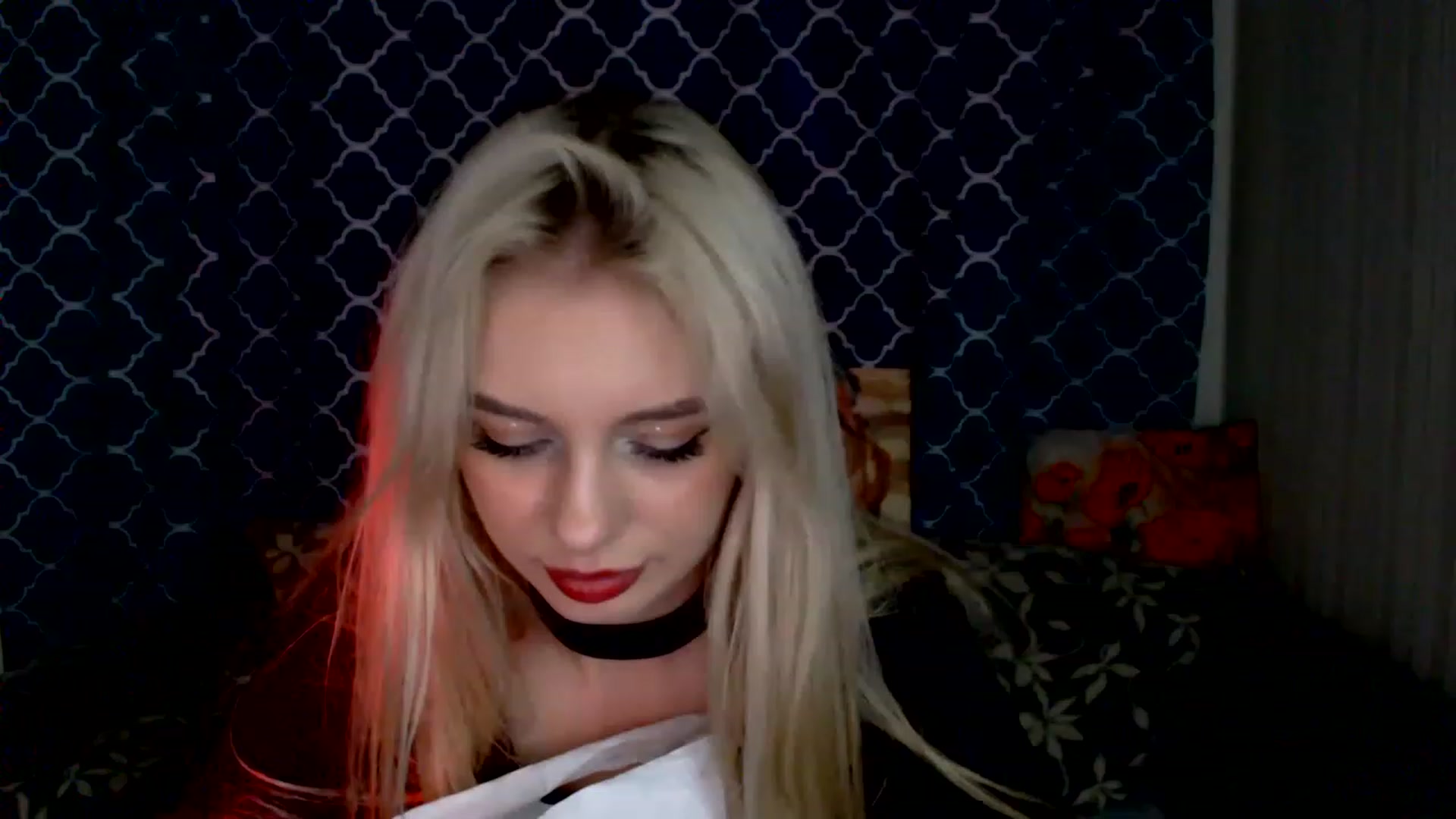 Gallery image thumbnail from Ririma_xo's myfreecams stream on, 01/18/2023, 12:46 image 4 of 20