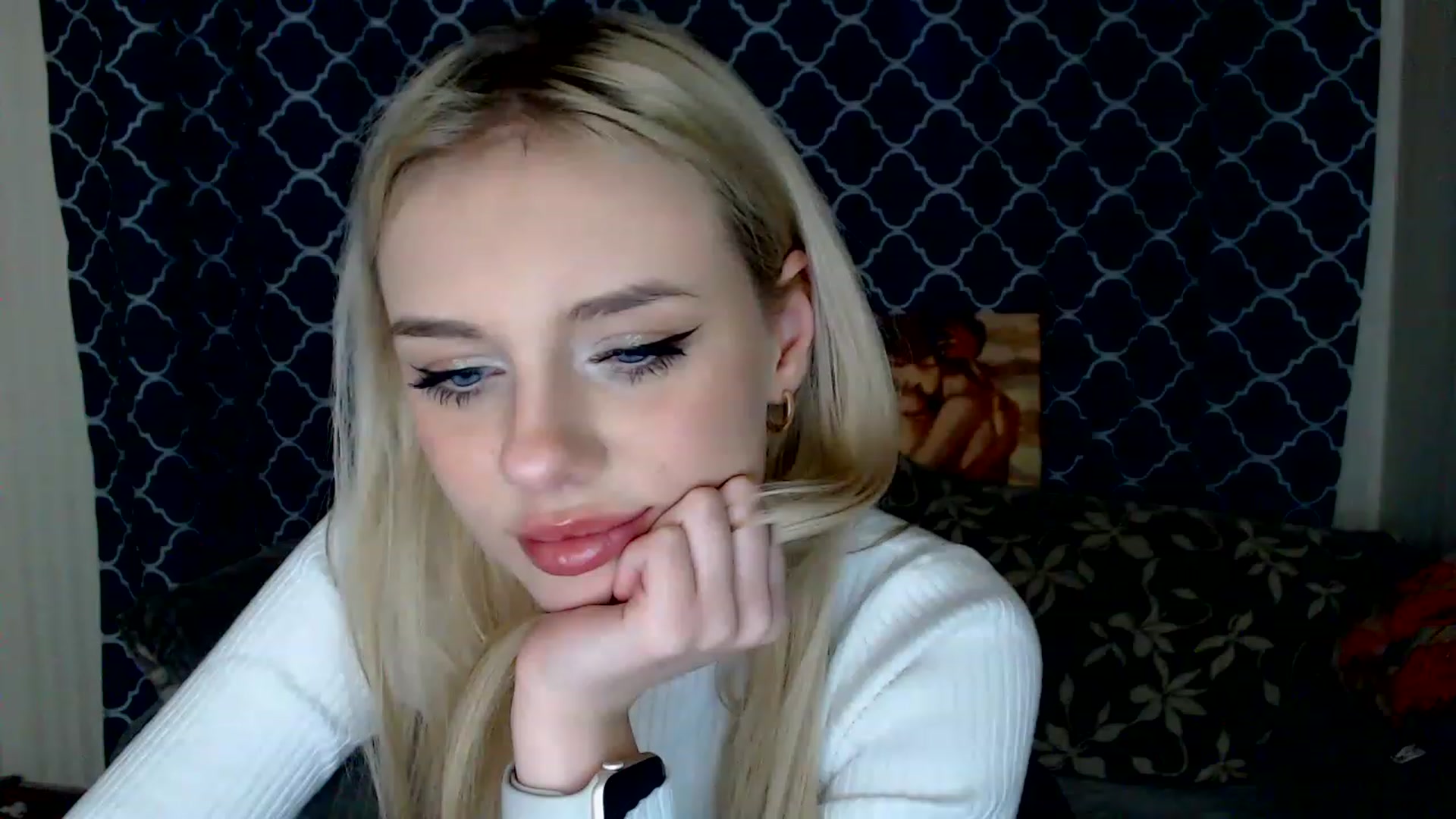 Gallery image thumbnail from Ririma_xo's myfreecams stream on, 01/25/2023, 13:00 image 15 of 20