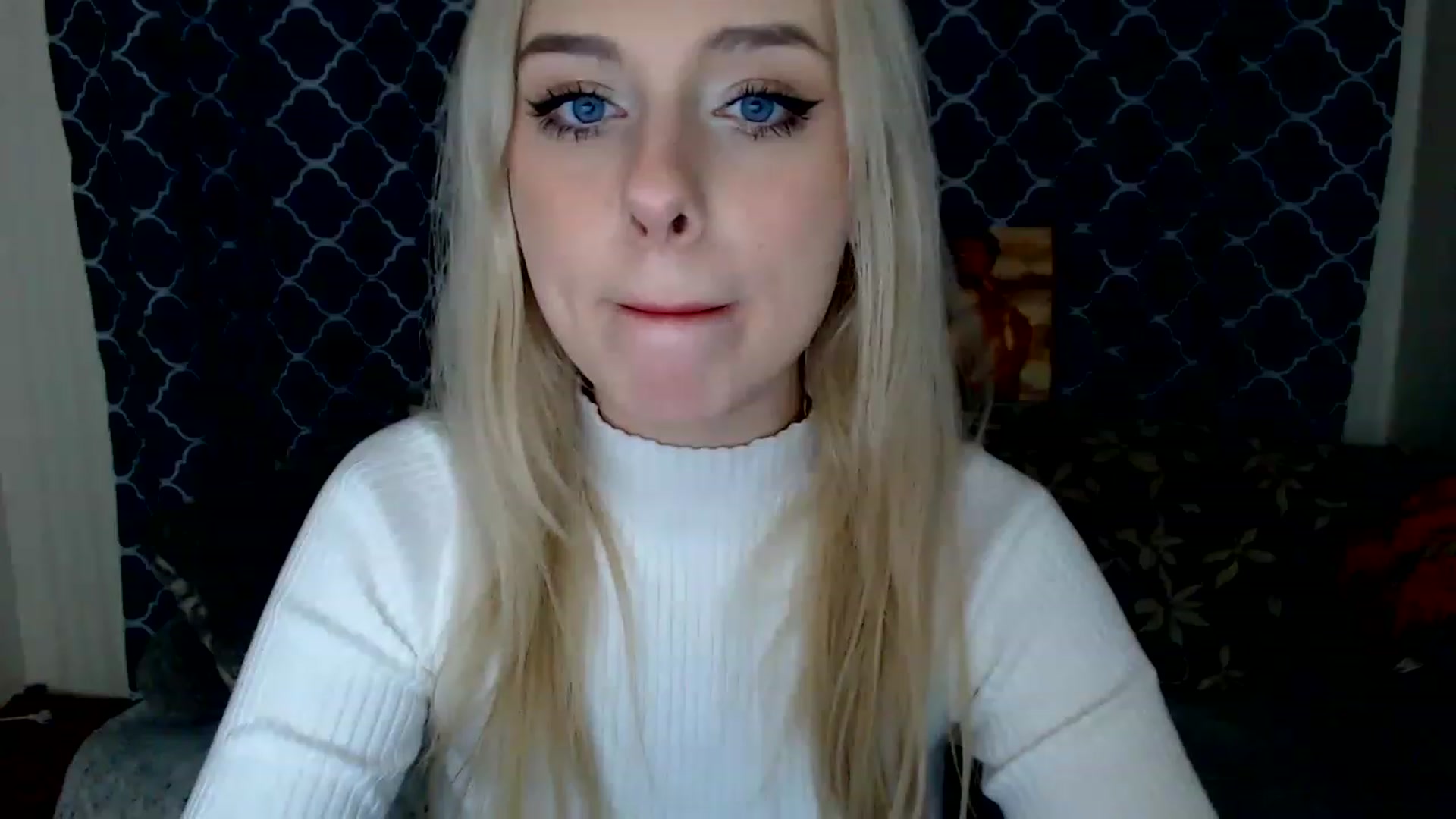 Gallery image thumbnail from Ririma_xo's myfreecams stream on, 01/25/2023, 13:00 image 10 of 20