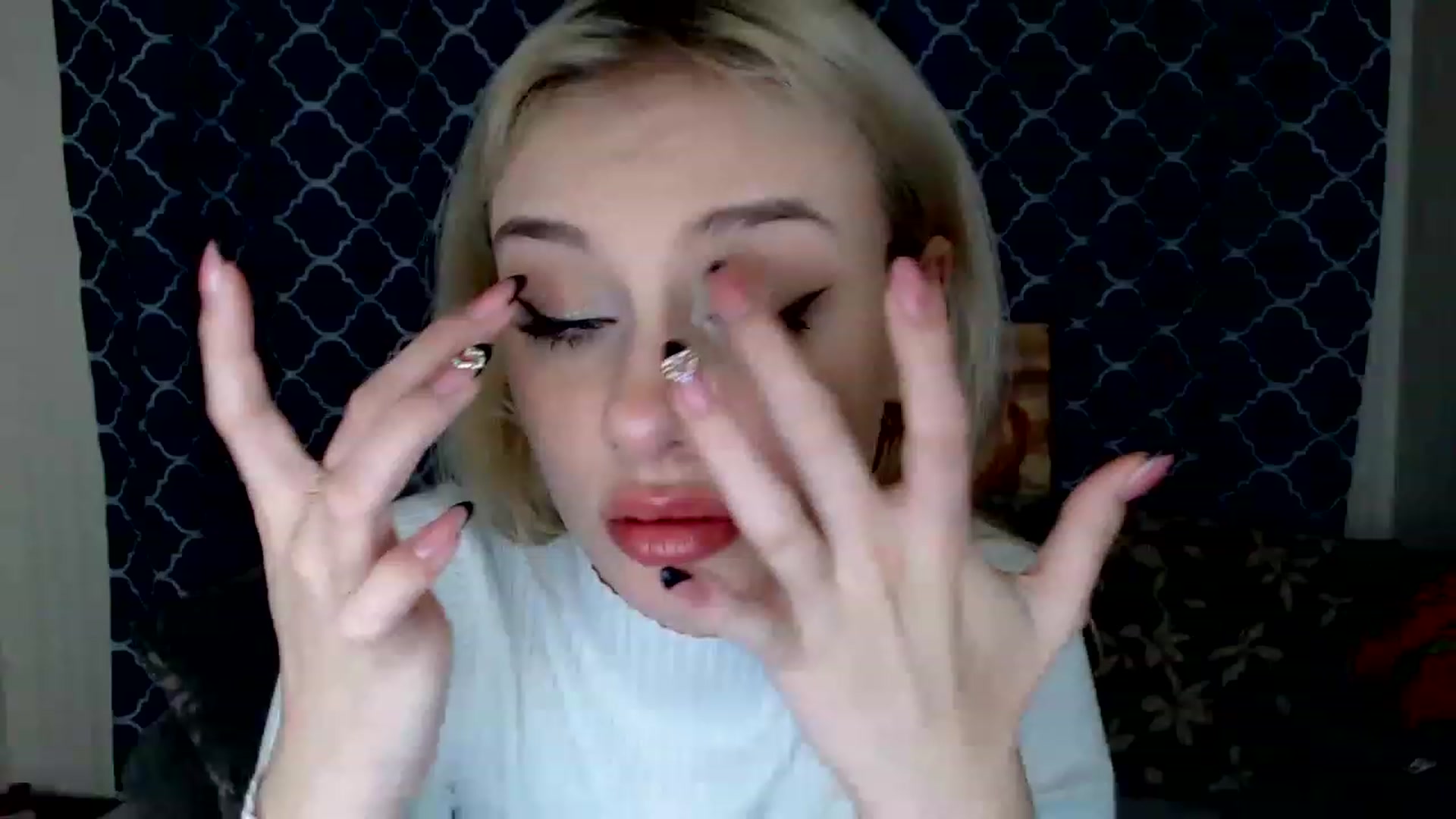 Gallery image thumbnail from Ririma_xo's myfreecams stream on, 01/25/2023, 13:00 image 11 of 20