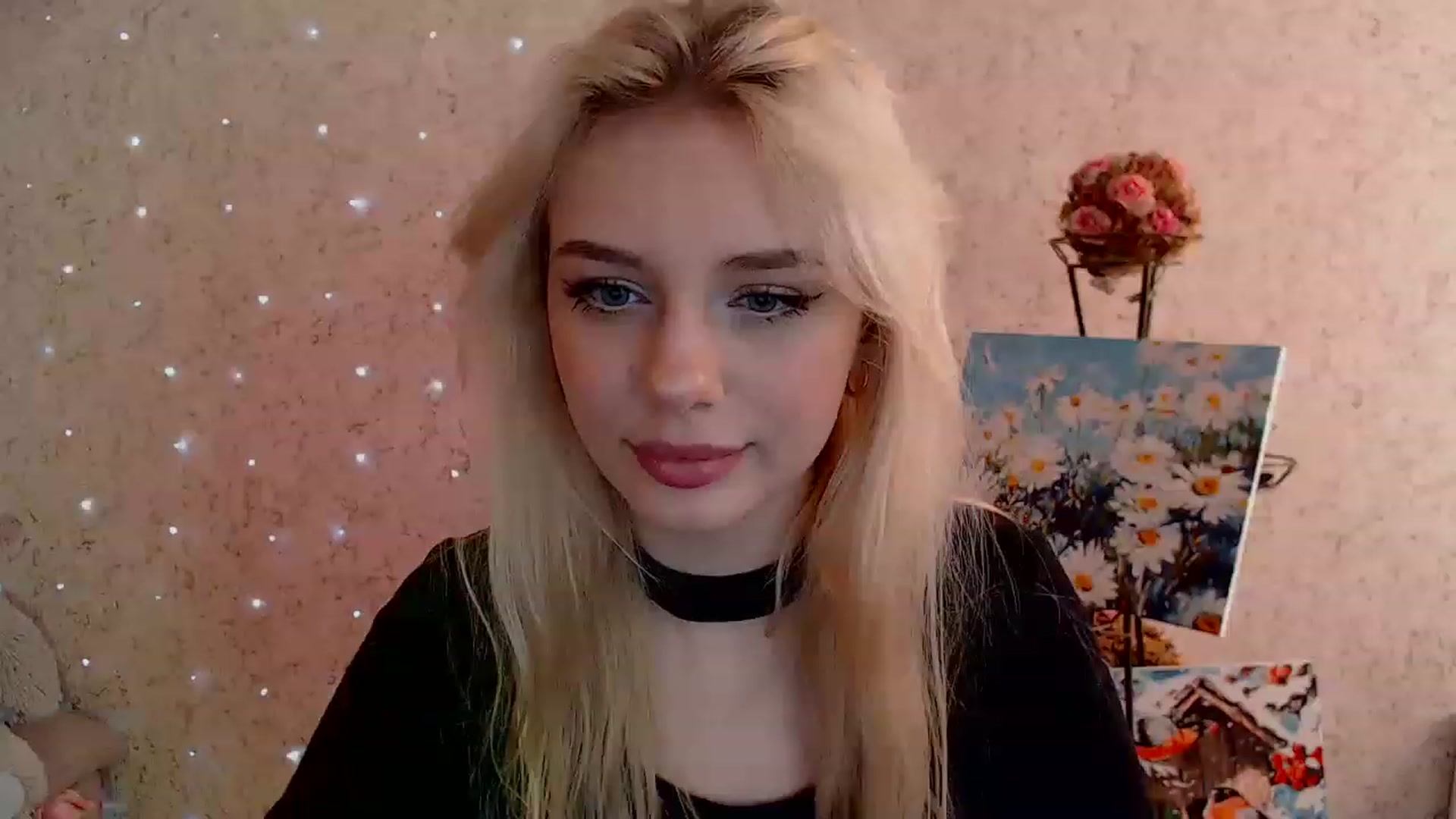 Gallery image thumbnail from Ririma_xo's myfreecams stream on, 02/06/2023, 09:43 image 20 of 20