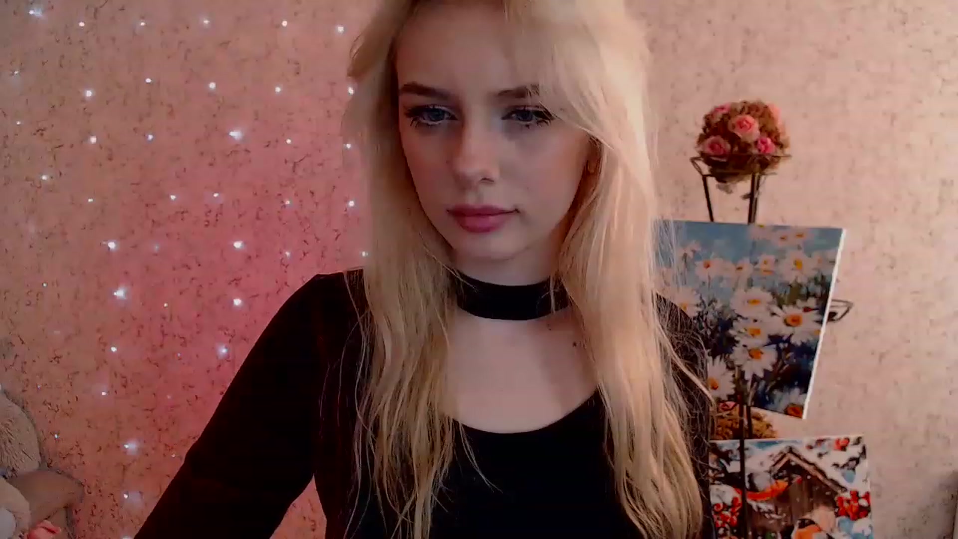 Gallery image thumbnail from Ririma_xo's myfreecams stream on, 02/06/2023, 09:43 image 19 of 20