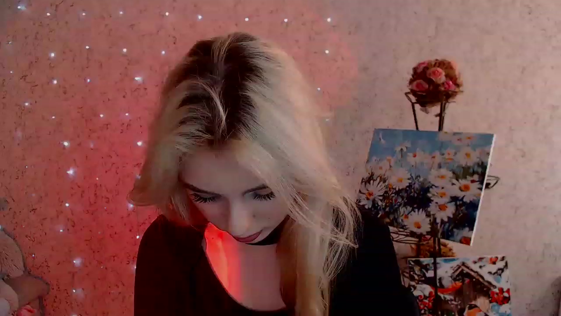 Gallery image thumbnail from Ririma_xo's myfreecams stream on, 02/06/2023, 09:43 image 10 of 20