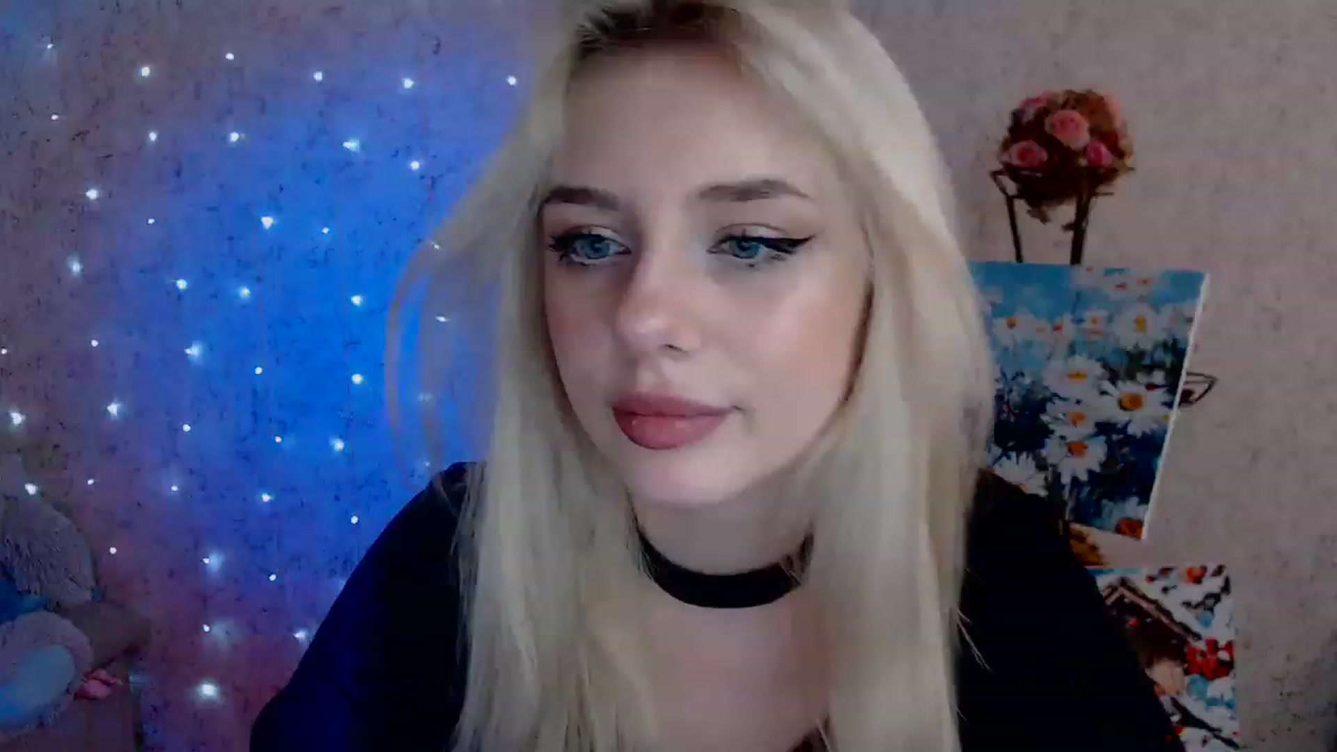 Gallery image thumbnail from Ririma_xo's myfreecams stream on, 02/06/2023, 13:07 image 1 of 20