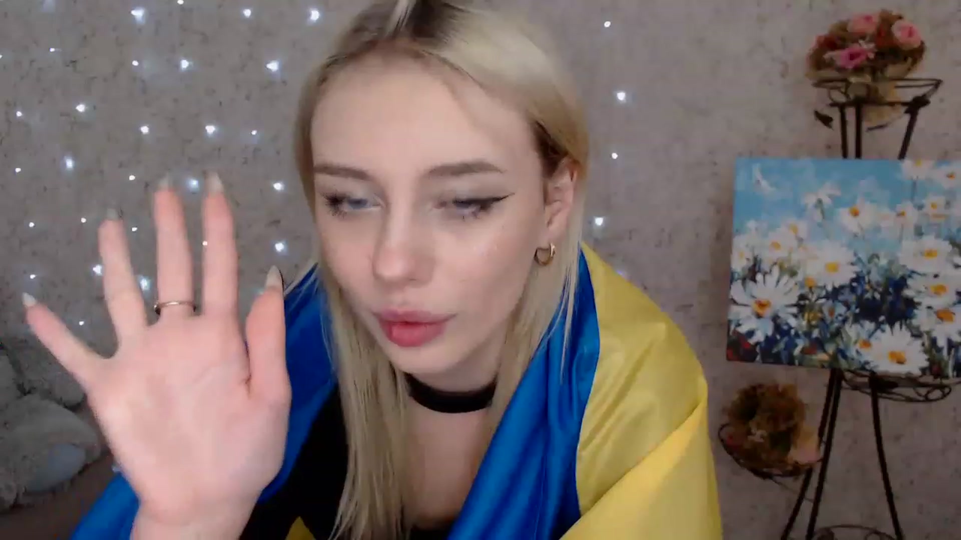 Gallery image thumbnail from Ririma_xo's myfreecams stream on, 02/24/2023, 13:07 image 18 of 20