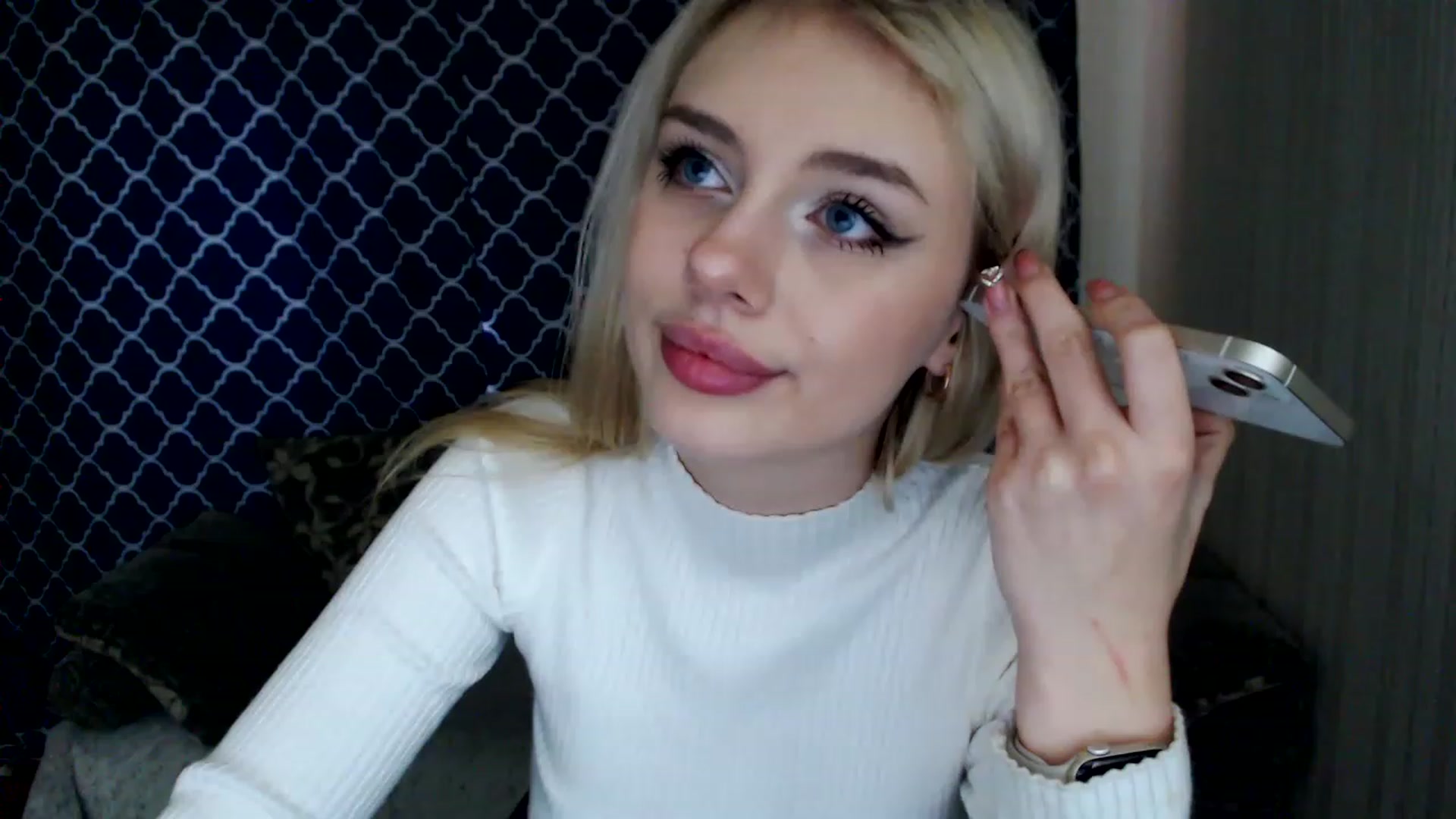 Gallery image thumbnail from Ririma_xo's myfreecams stream on, 03/02/2023, 11:54 image 3 of 20