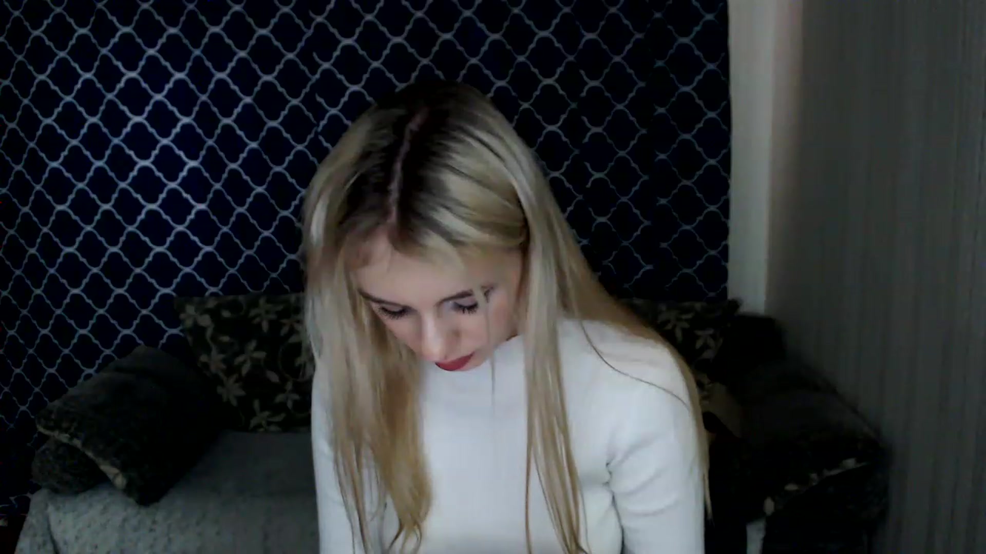 Gallery image thumbnail from Ririma_xo's myfreecams stream on, 03/02/2023, 11:54 image 19 of 20