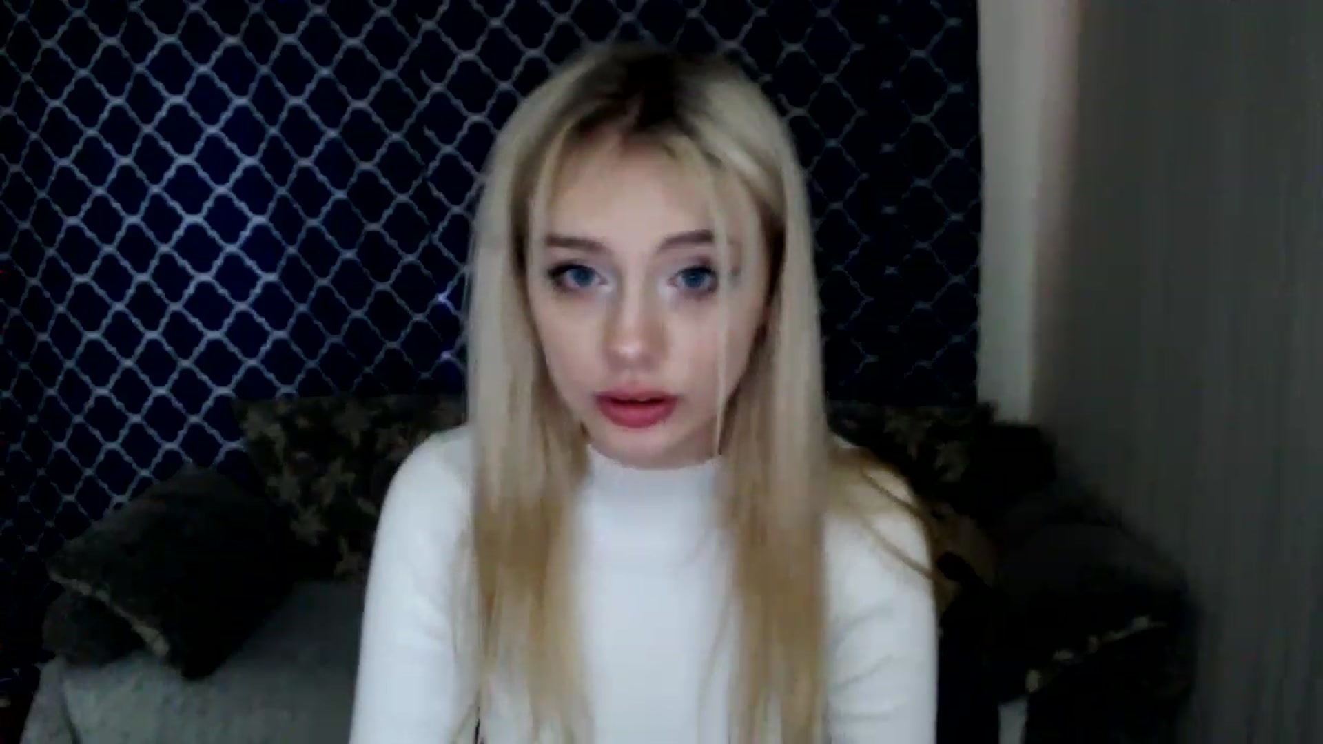 Gallery image thumbnail from Ririma_xo's myfreecams stream on, 03/02/2023, 11:54 image 16 of 20