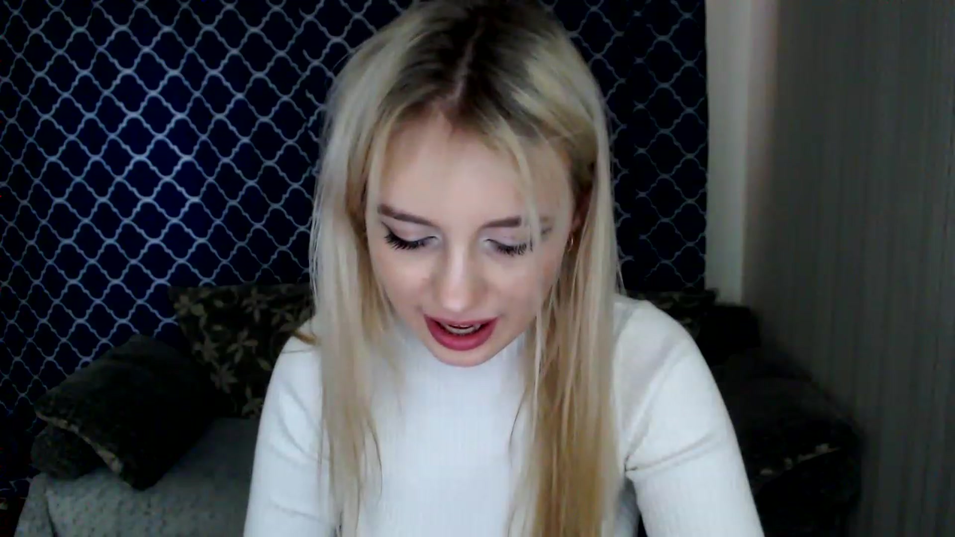 Gallery image thumbnail from Ririma_xo's myfreecams stream on, 03/02/2023, 11:54 image 12 of 20