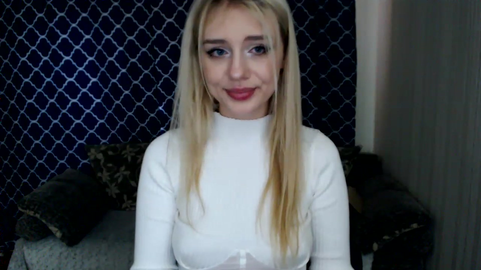 Gallery image thumbnail from Ririma_xo's myfreecams stream on, 03/02/2023, 11:54 image 10 of 20