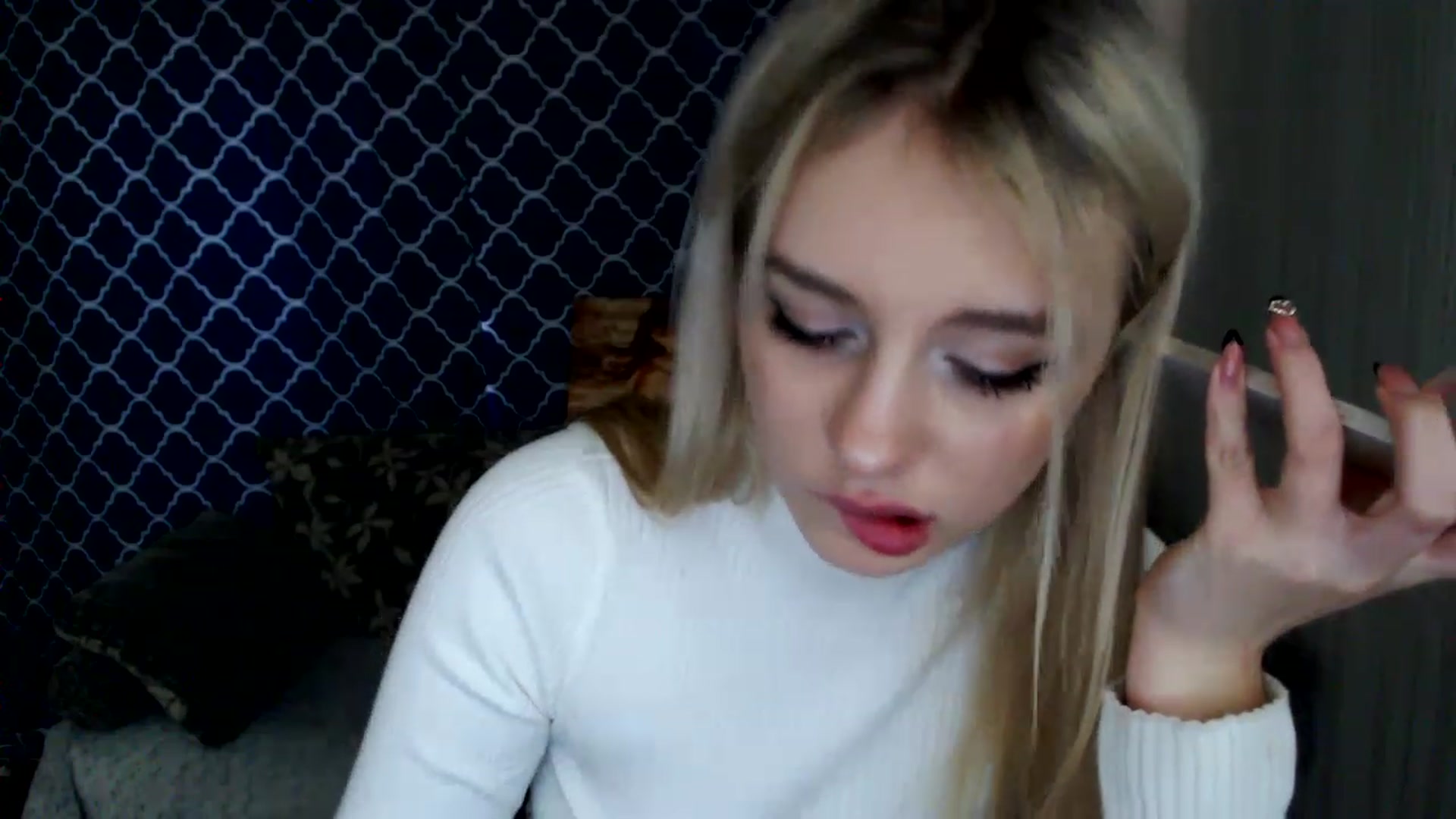 Gallery image thumbnail from Ririma_xo's myfreecams stream on, 03/02/2023, 11:54 image 6 of 20