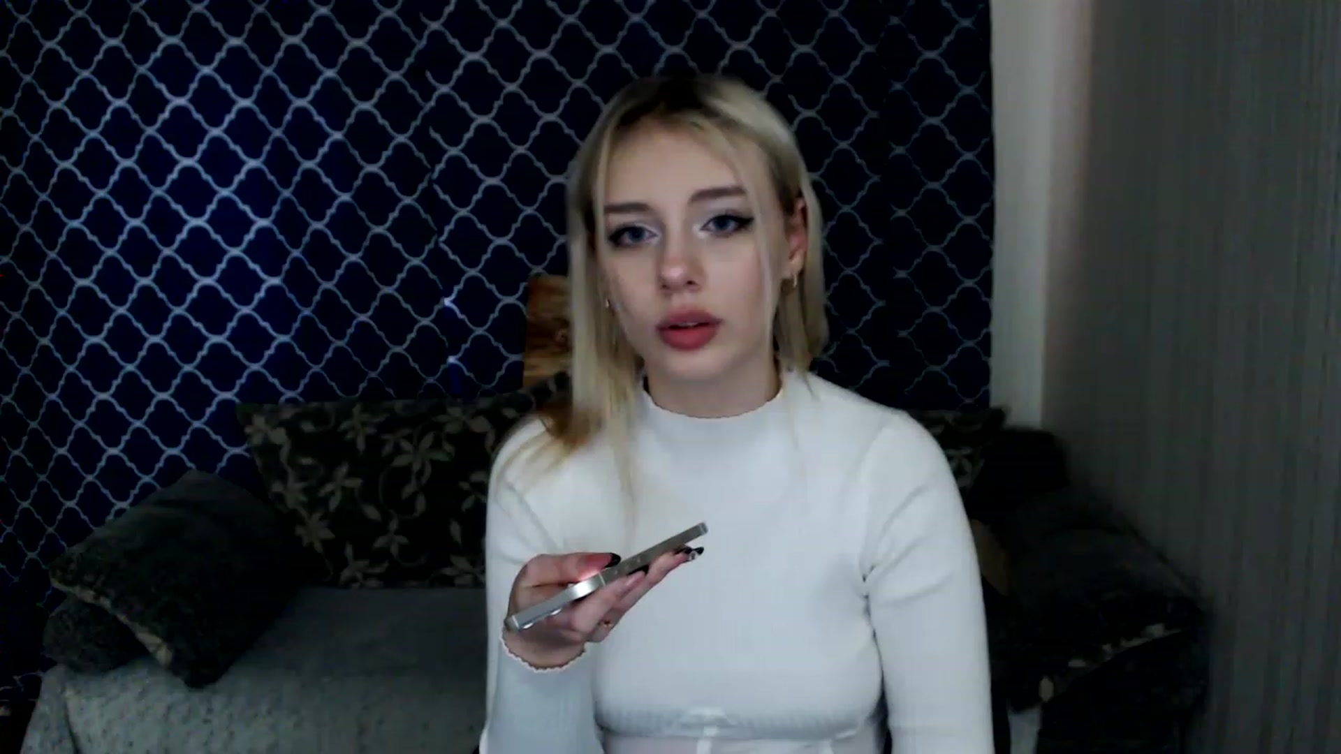 Gallery image thumbnail from Ririma_xo's myfreecams stream on, 03/02/2023, 11:54 image 4 of 20