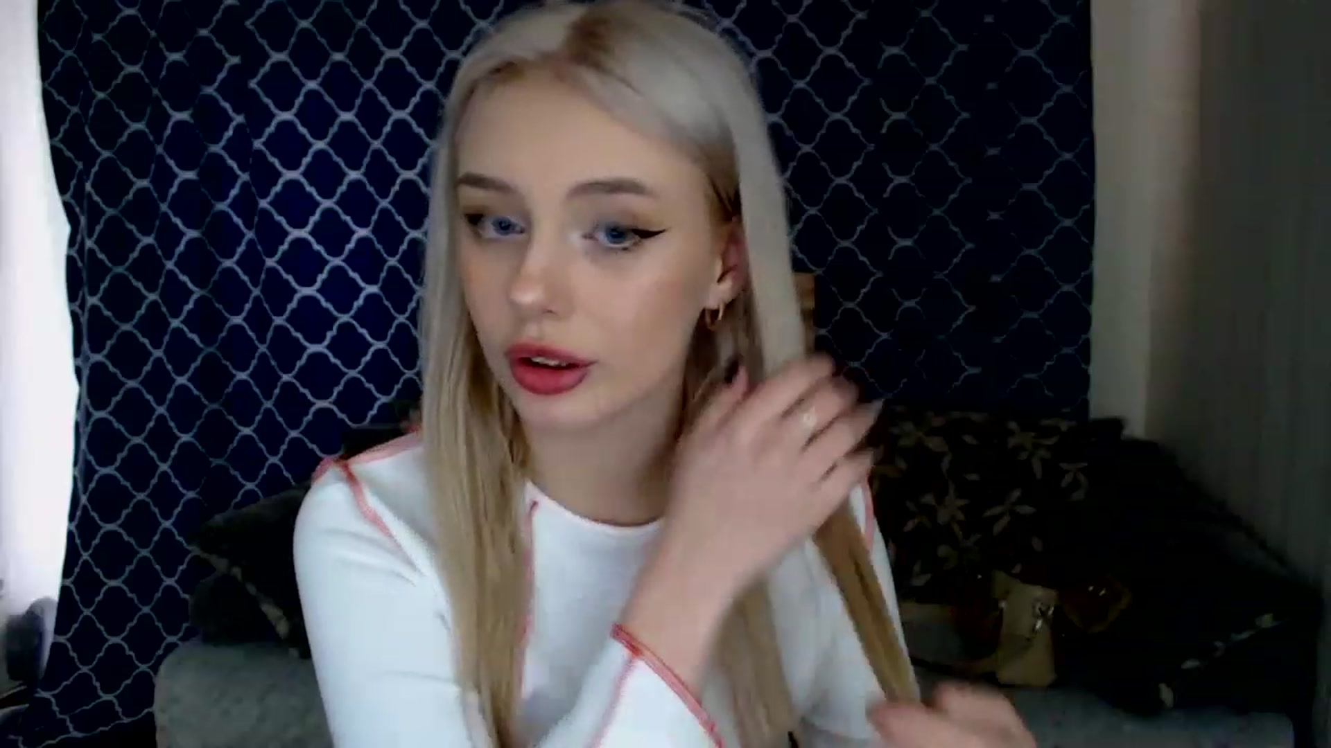Gallery image thumbnail from Ririma_xo's myfreecams stream on, 03/07/2023, 12:46 image 9 of 20