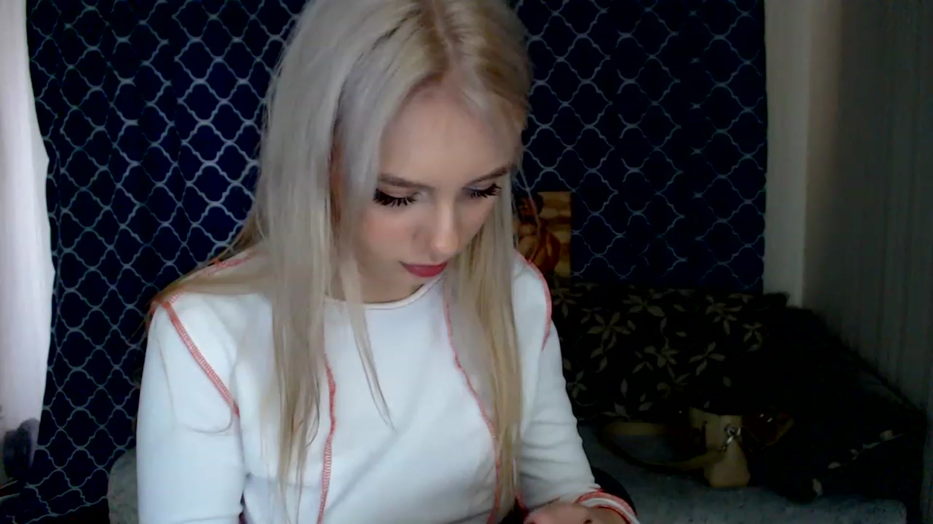 Gallery image thumbnail from Ririma_xo's myfreecams stream on, 03/07/2023, 12:46 image 12 of 20
