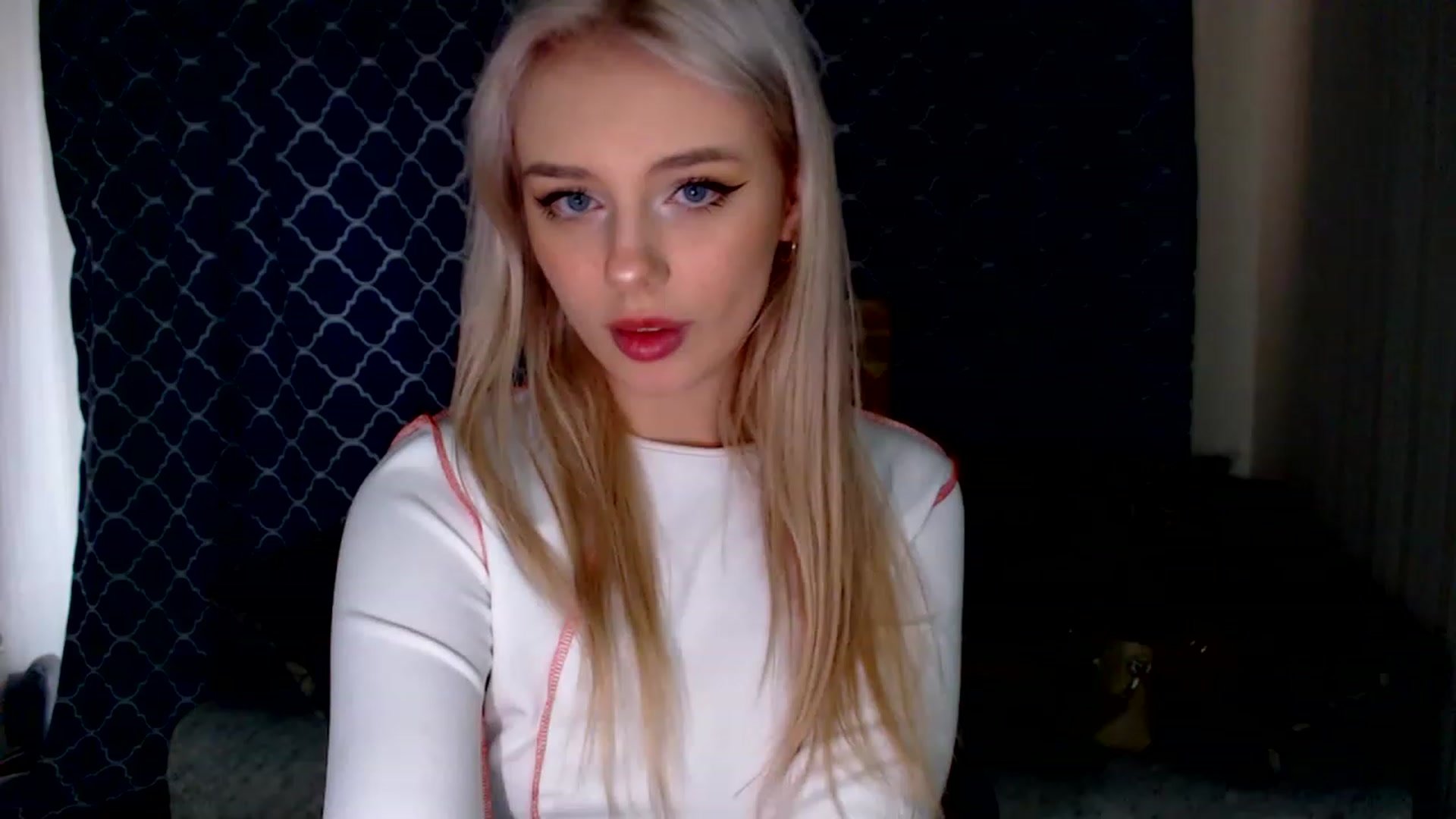 Gallery image thumbnail from Ririma_xo's myfreecams stream on, 03/07/2023, 12:46 image 2 of 20