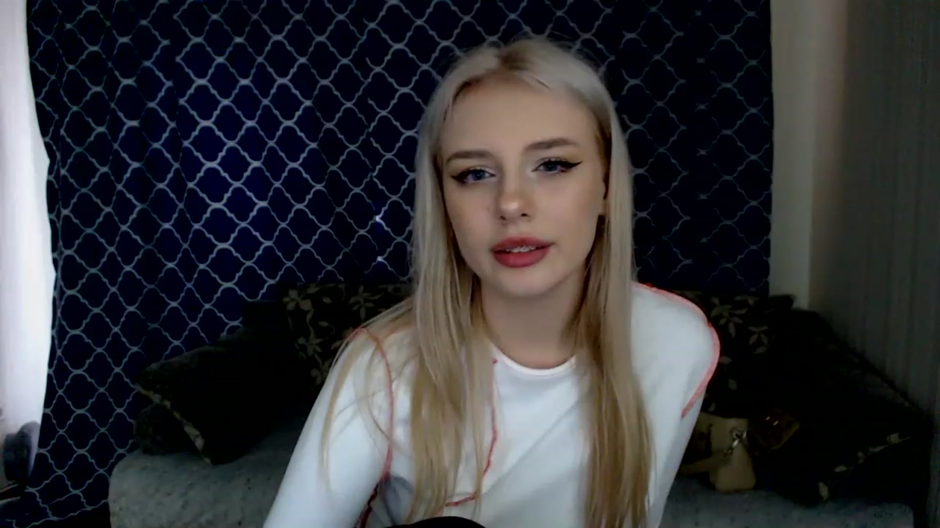Gallery image thumbnail from Ririma_xo's myfreecams stream on, 03/07/2023, 12:46 image 10 of 20