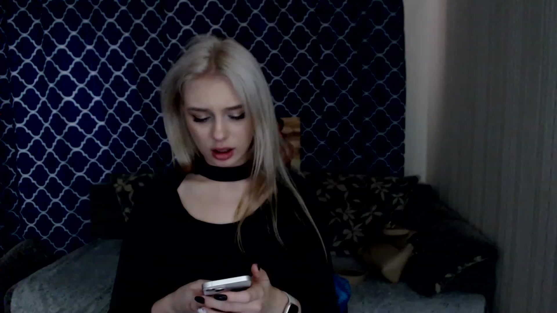Gallery image thumbnail from Ririma_xo's myfreecams stream on, 03/08/2023, 11:57 image 3 of 20