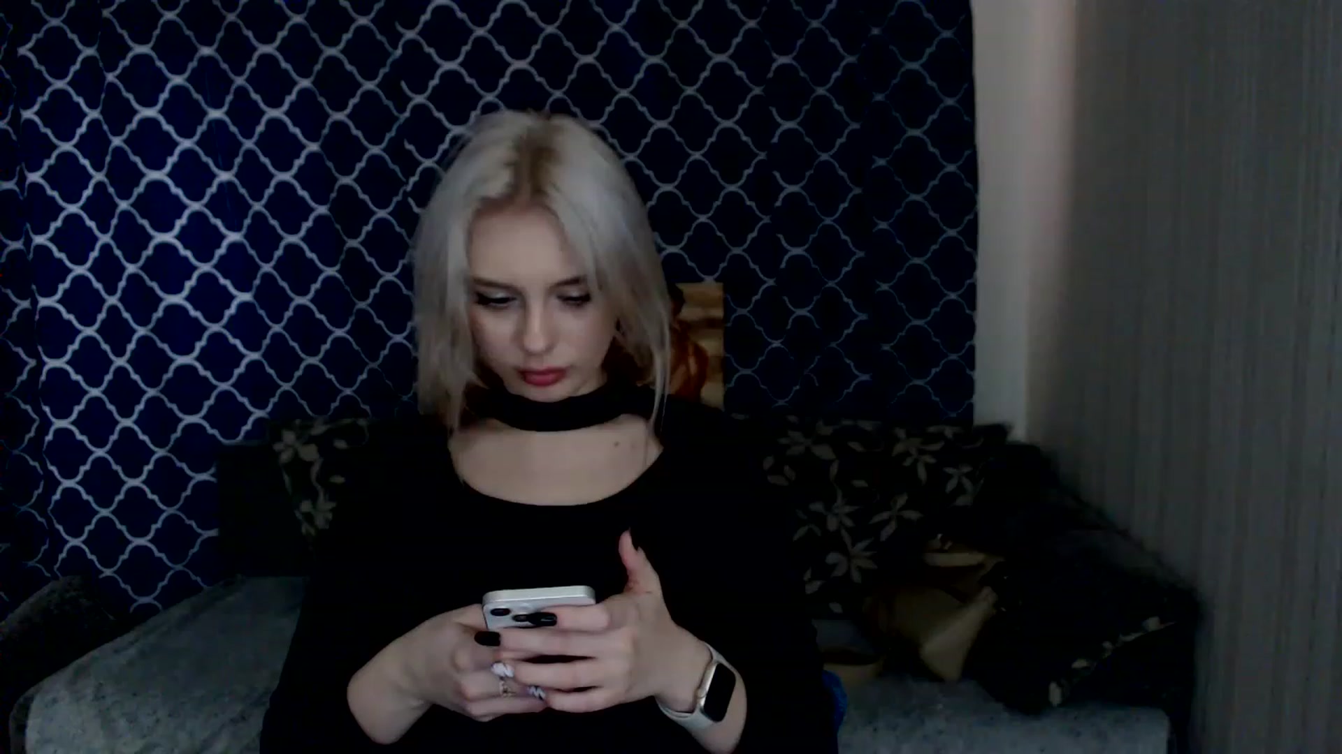 Gallery image thumbnail from Ririma_xo's myfreecams stream on, 03/08/2023, 11:57 image 2 of 20