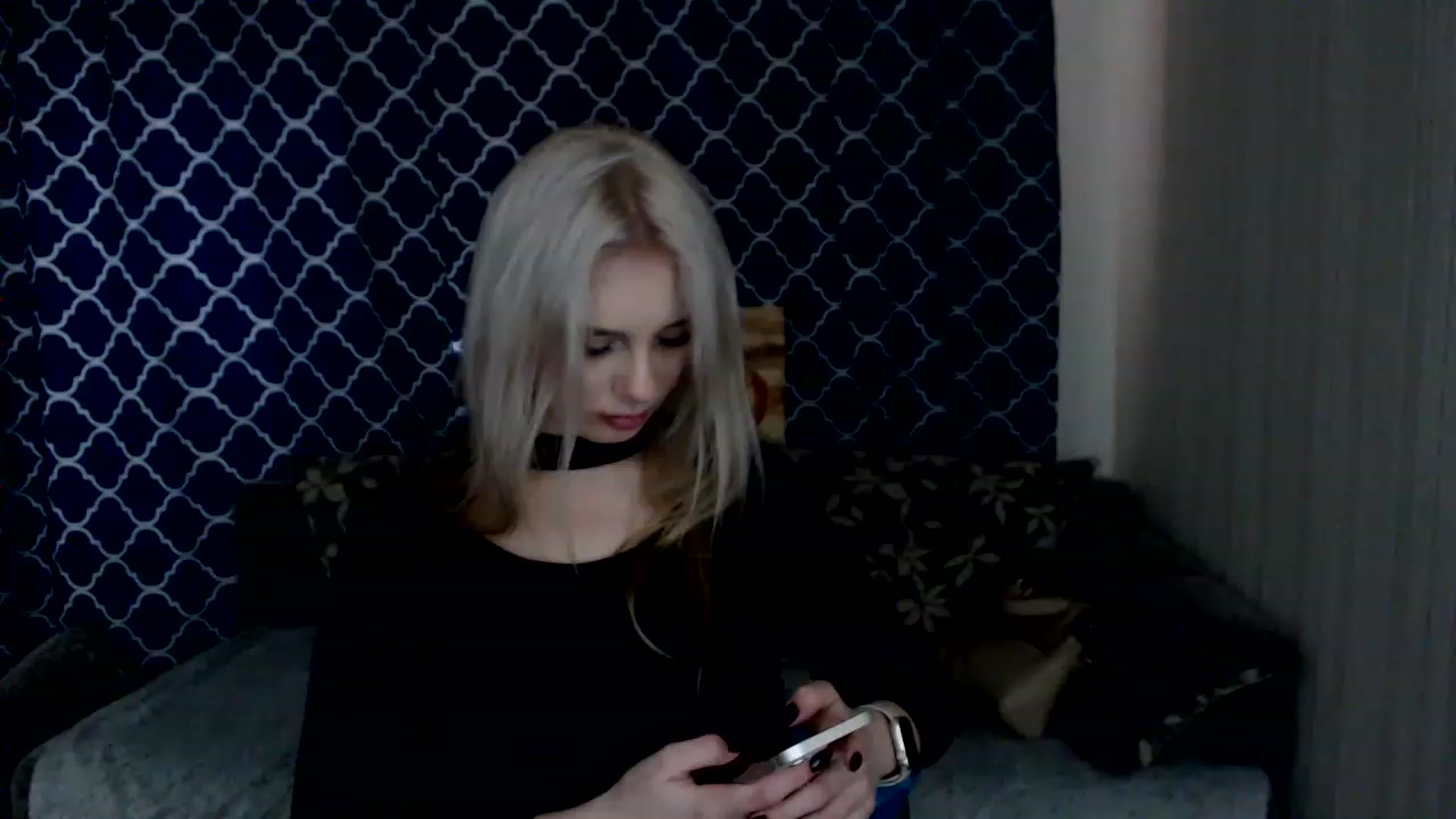 Gallery image thumbnail from Ririma_xo's myfreecams stream on, 03/08/2023, 11:57 image 8 of 20