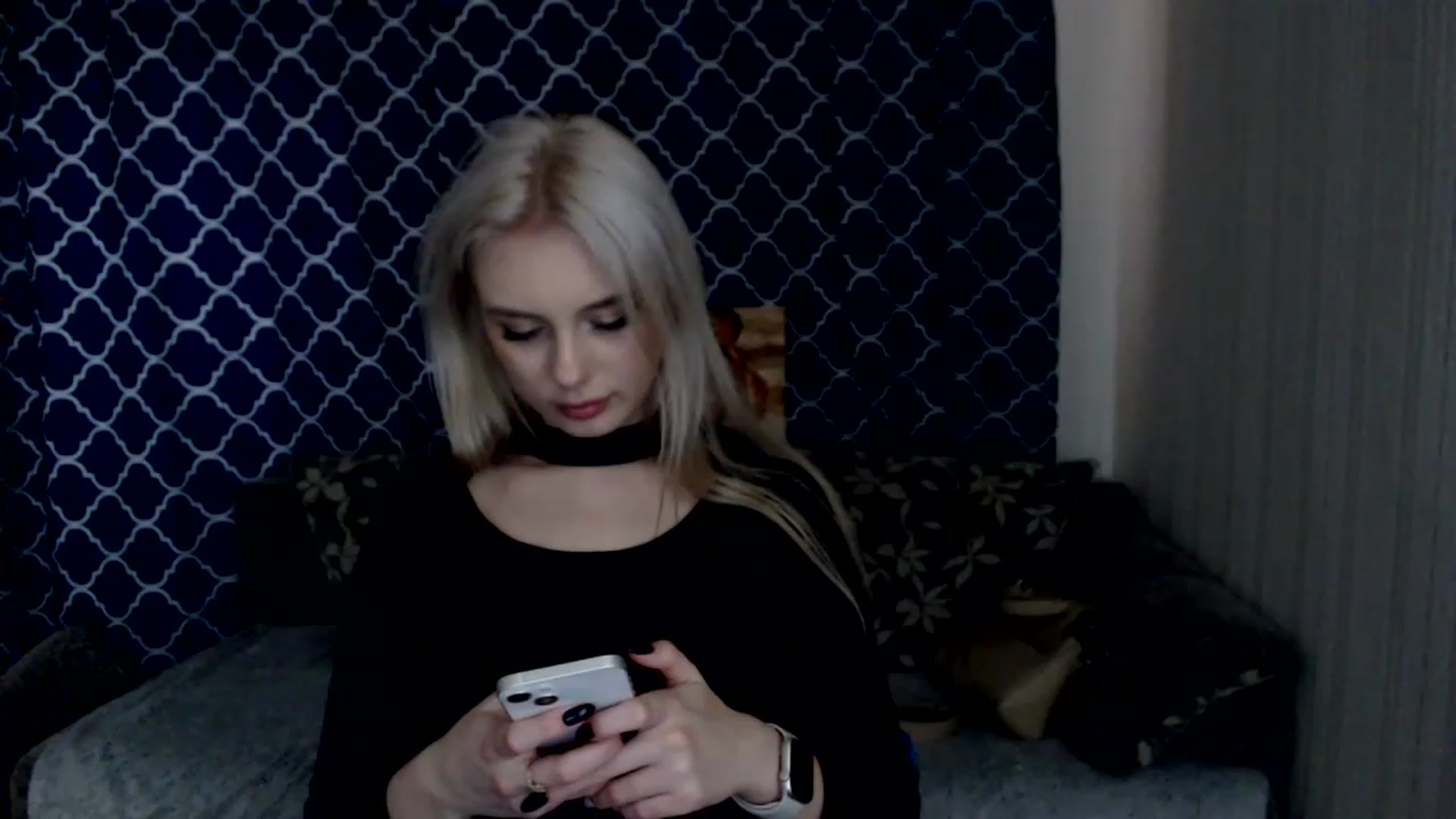 Gallery image thumbnail from Ririma_xo's myfreecams stream on, 03/08/2023, 11:57 image 4 of 20