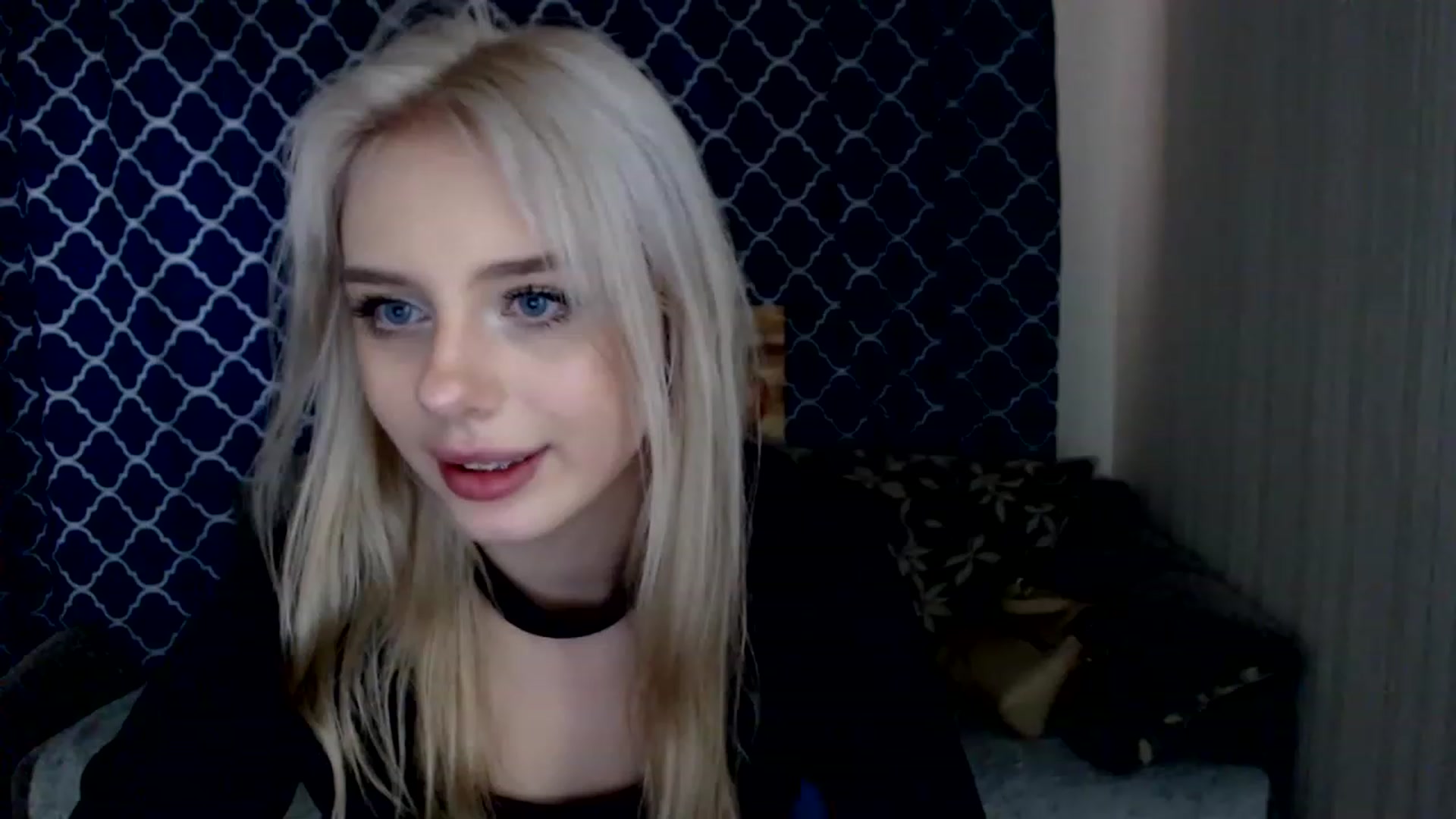 Gallery image thumbnail from Ririma_xo's myfreecams stream on, 03/08/2023, 11:57 image 9 of 20
