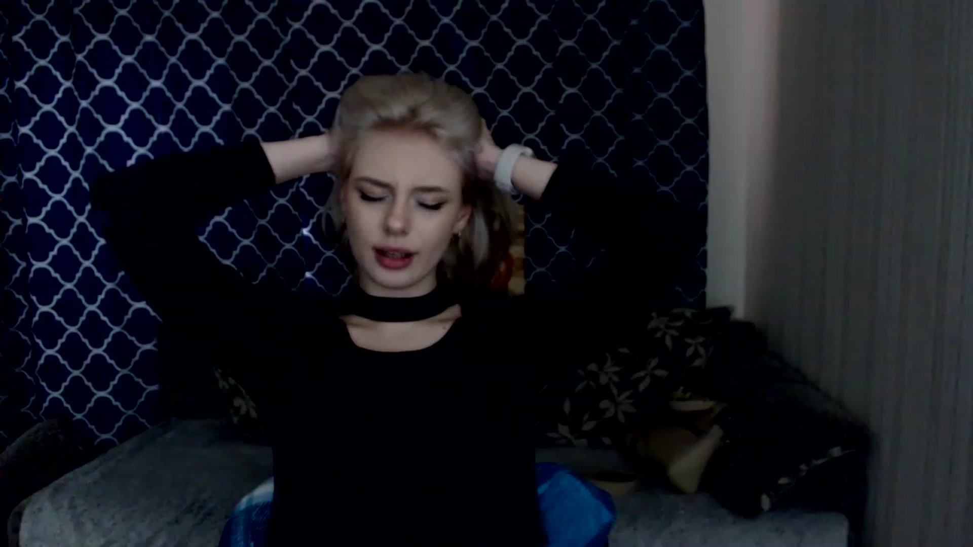 Gallery image thumbnail from Ririma_xo's myfreecams stream on, 03/08/2023, 11:57 image 11 of 20